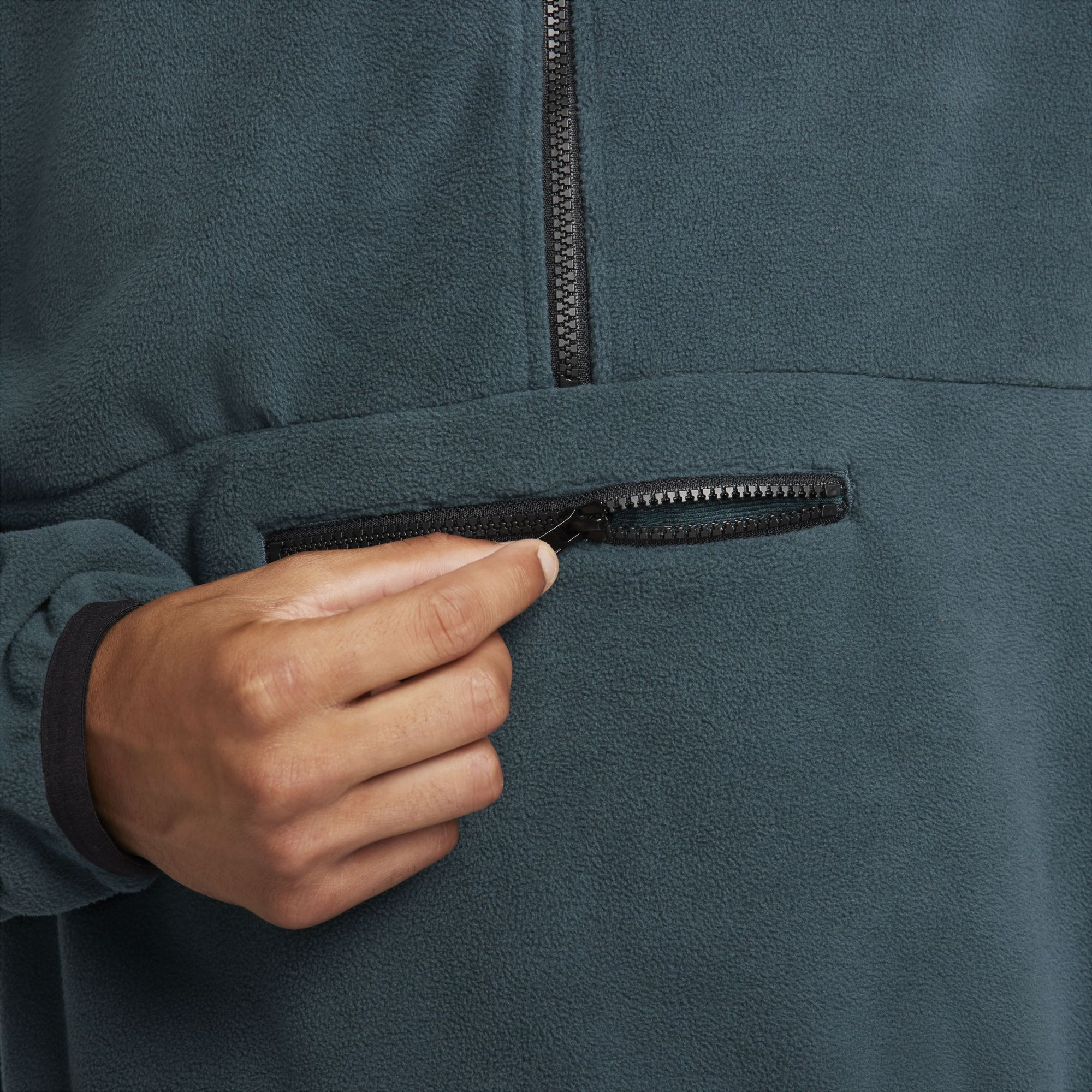 Nike Men's Club Fleece 1/2 Zip Polar Fleece Shirt product image