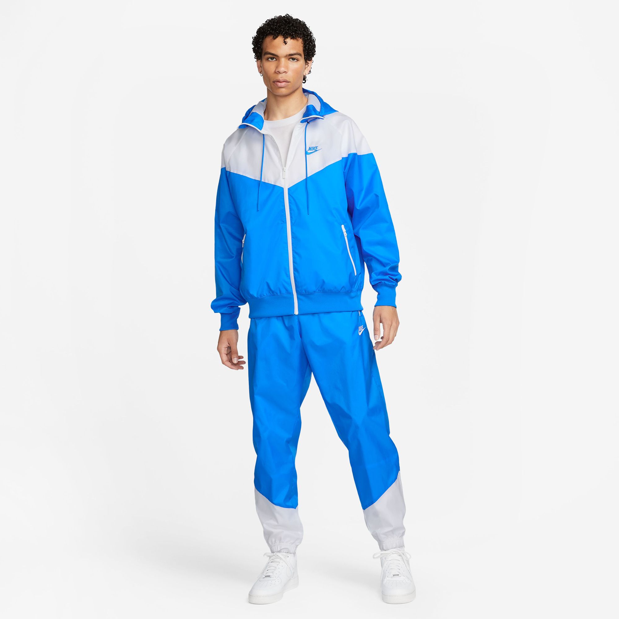 Nike Men's Windrunner Woven Lined Pants product image