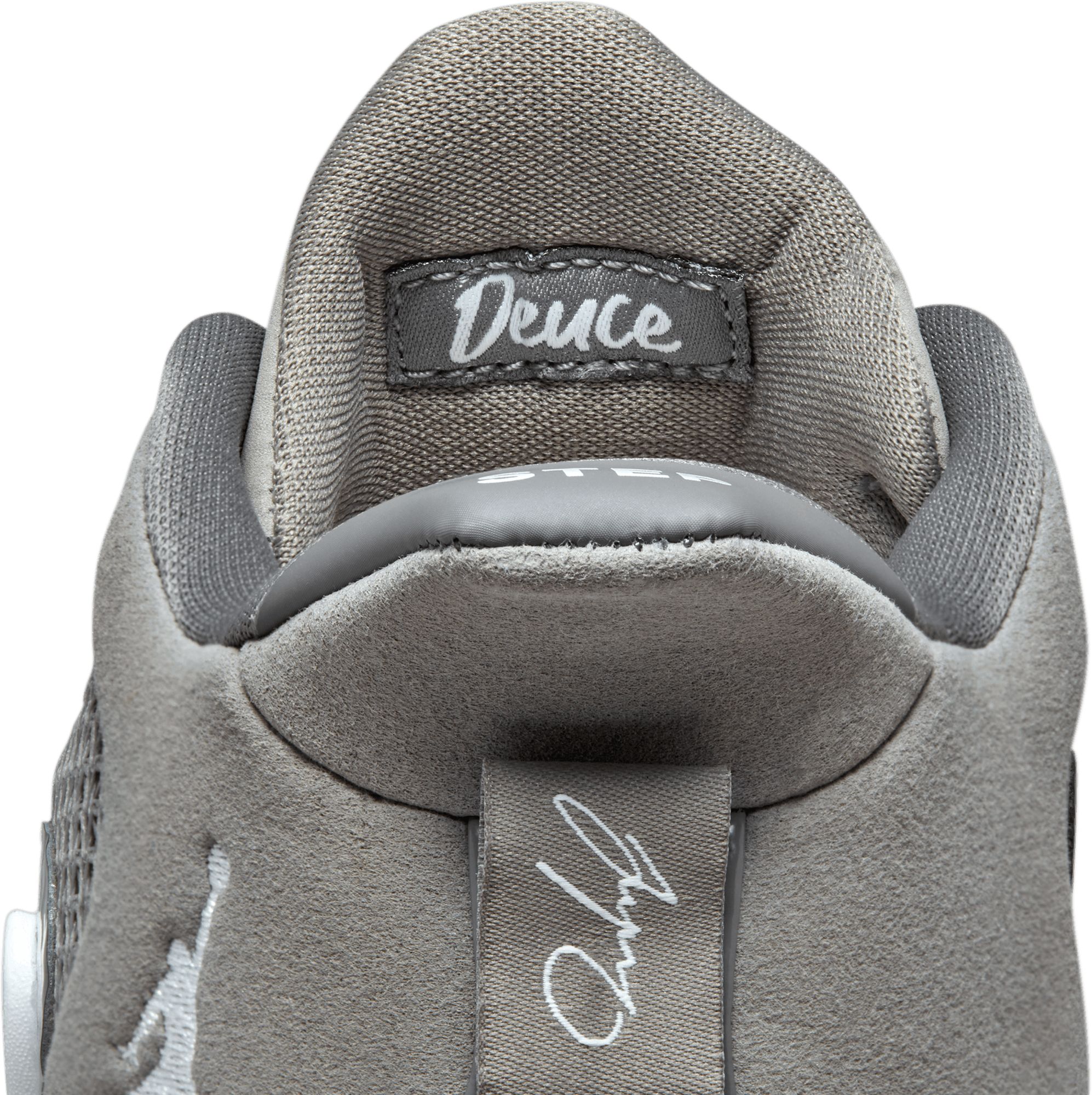 Jordan Kids' Grade School Tatum 1 Basketball Shoes product image