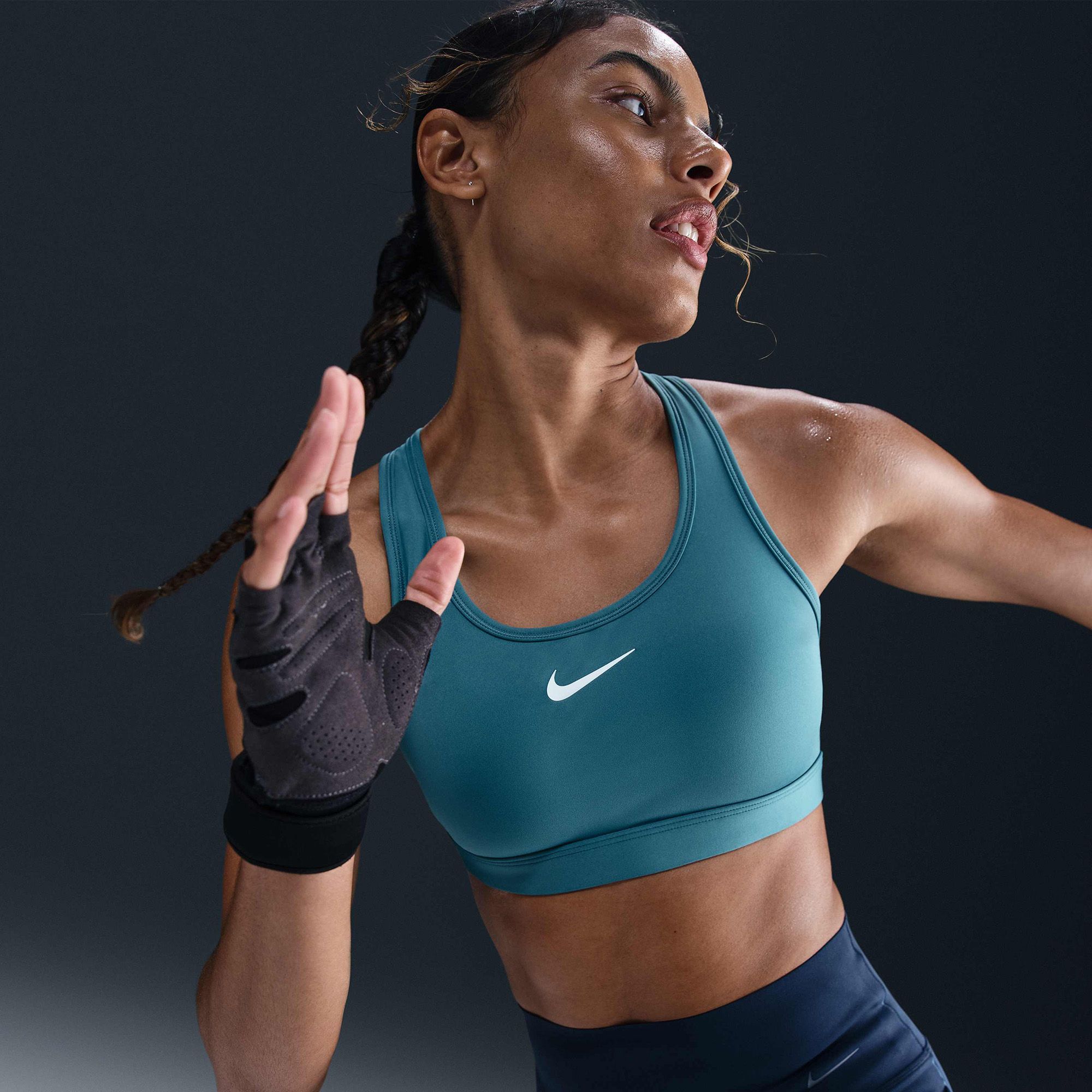 Nike Women's Swoosh Medium Support Padded Sports Bra product image