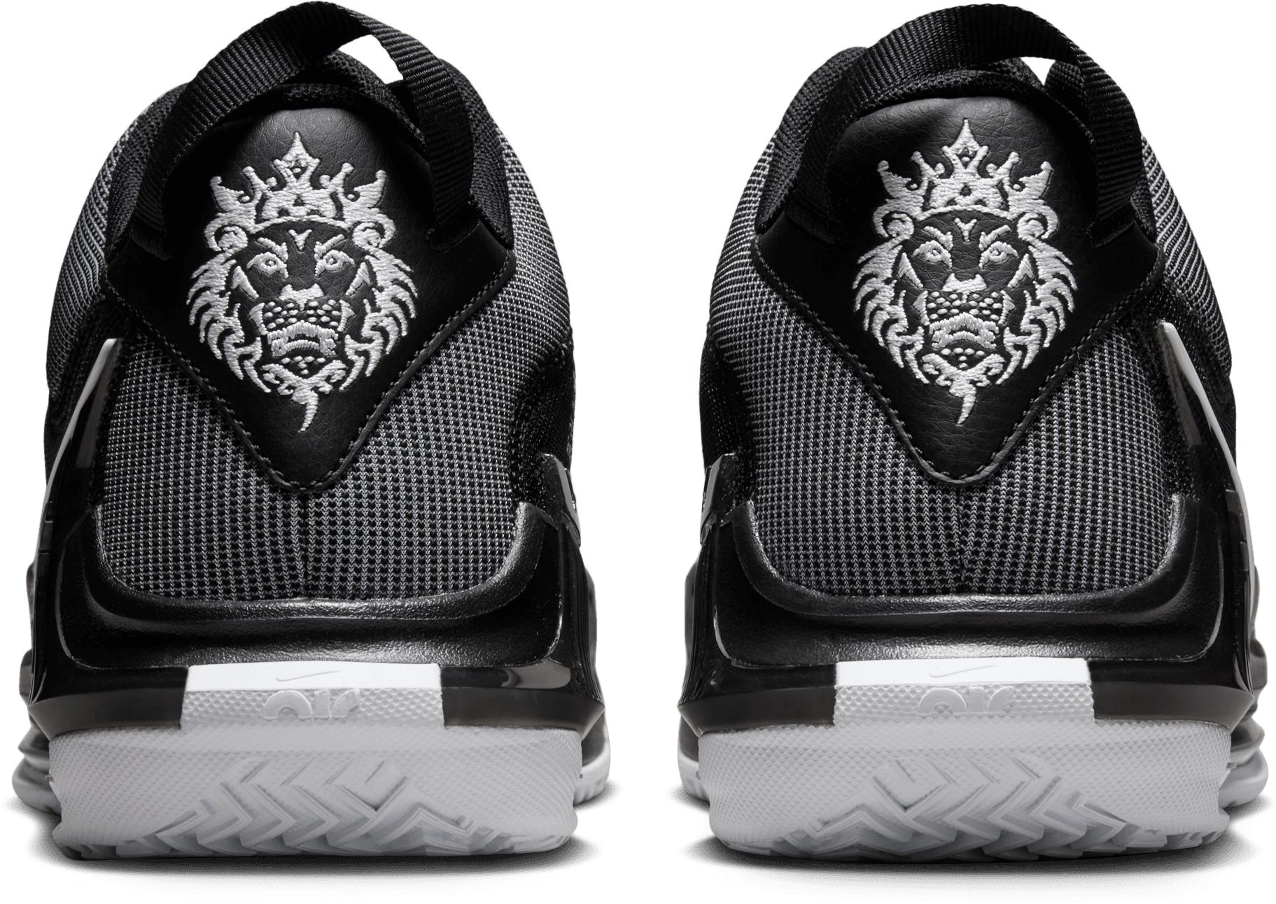 Nike LeBron Witness 7 Basketball Shoes product image