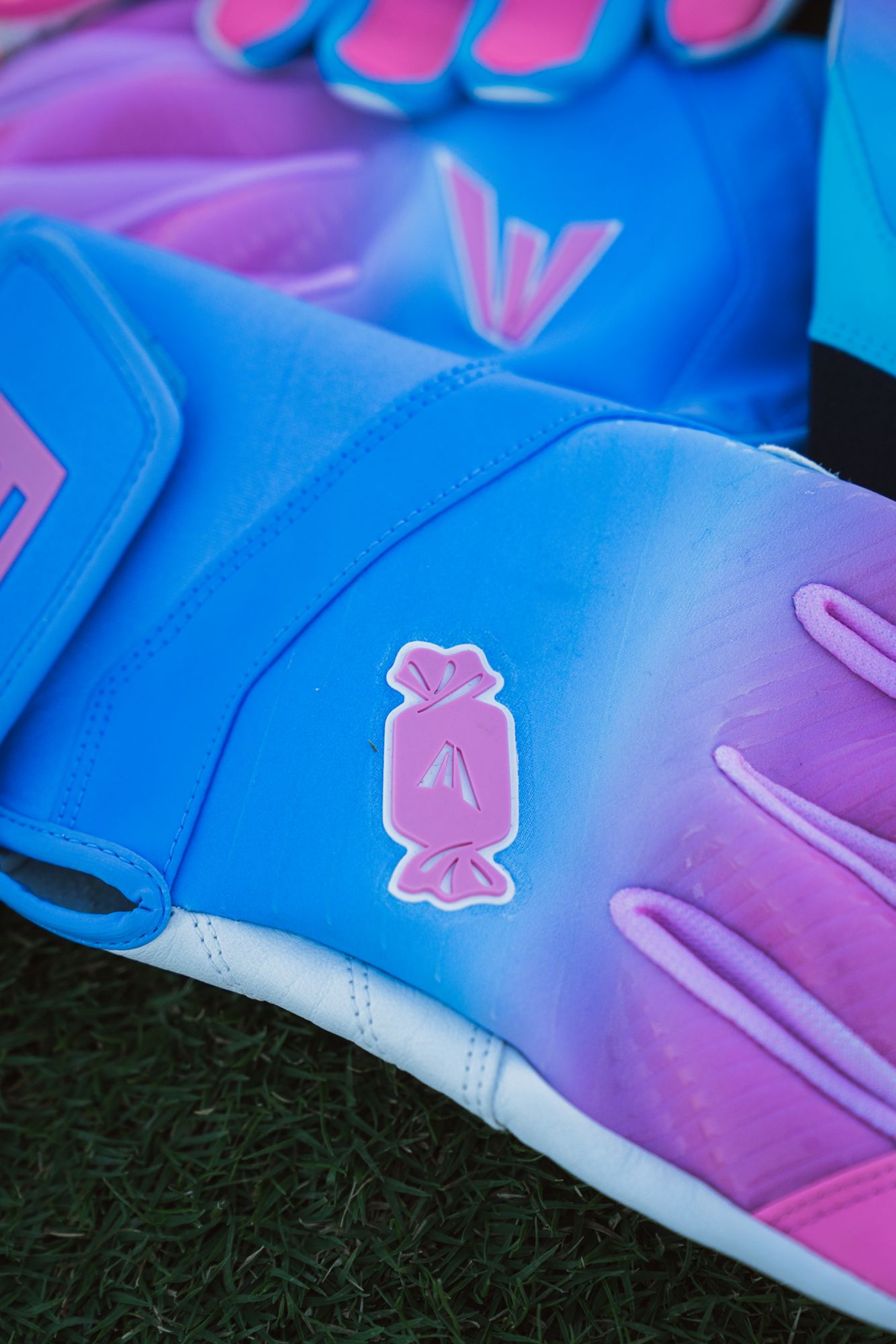 Easton Adult Walk-Off Bubble Gum Batting Gloves product image