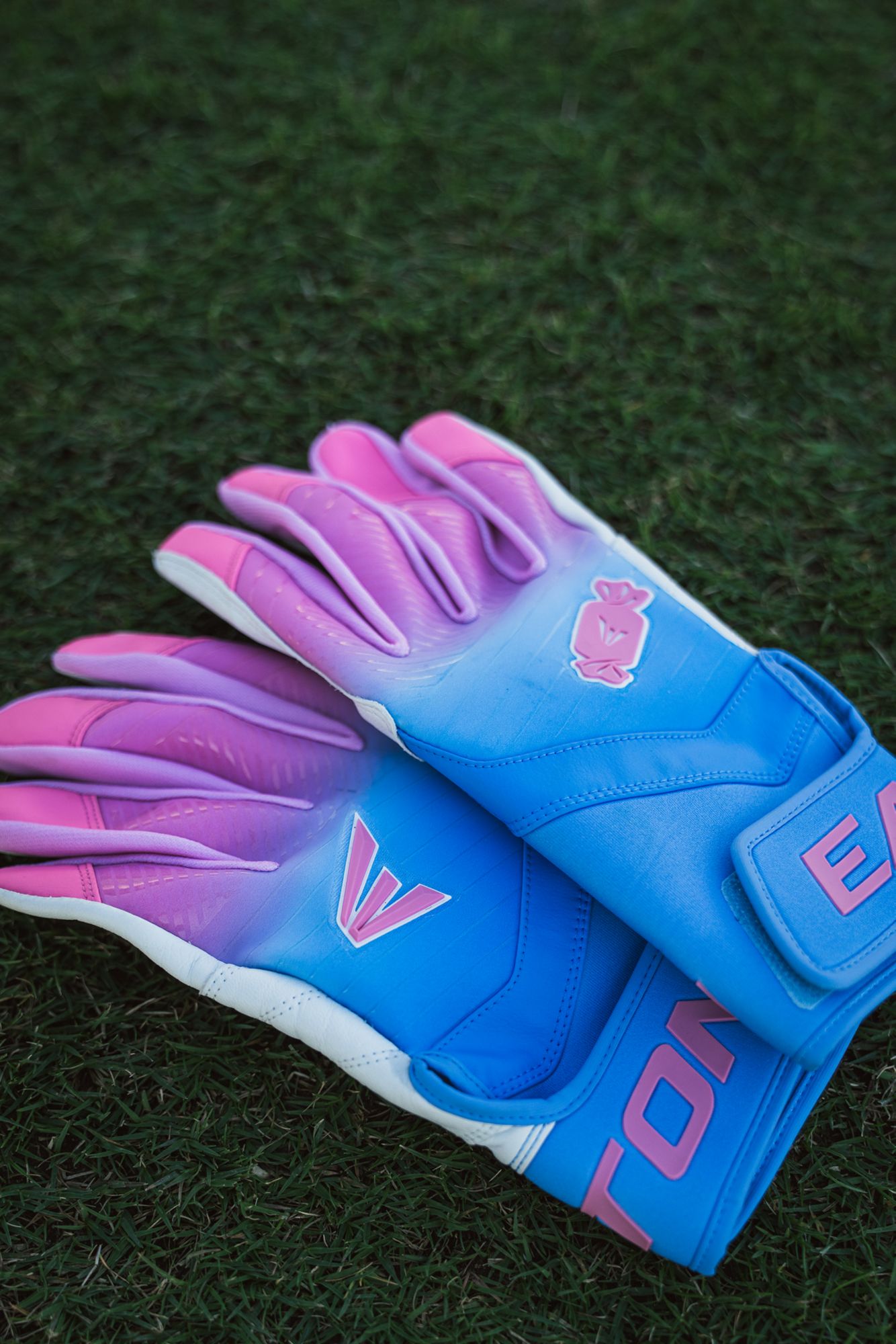 Easton Adult Walk-Off Bubble Gum Batting Gloves product image