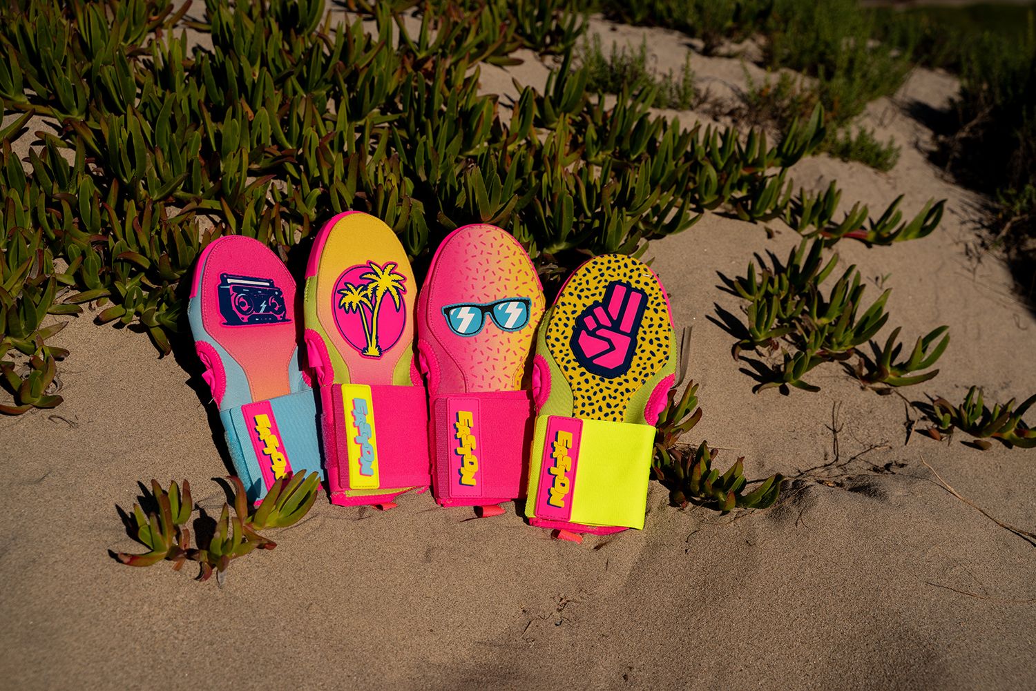 Easton Youth Spring Break Palm Trees Sliding Mitt product image