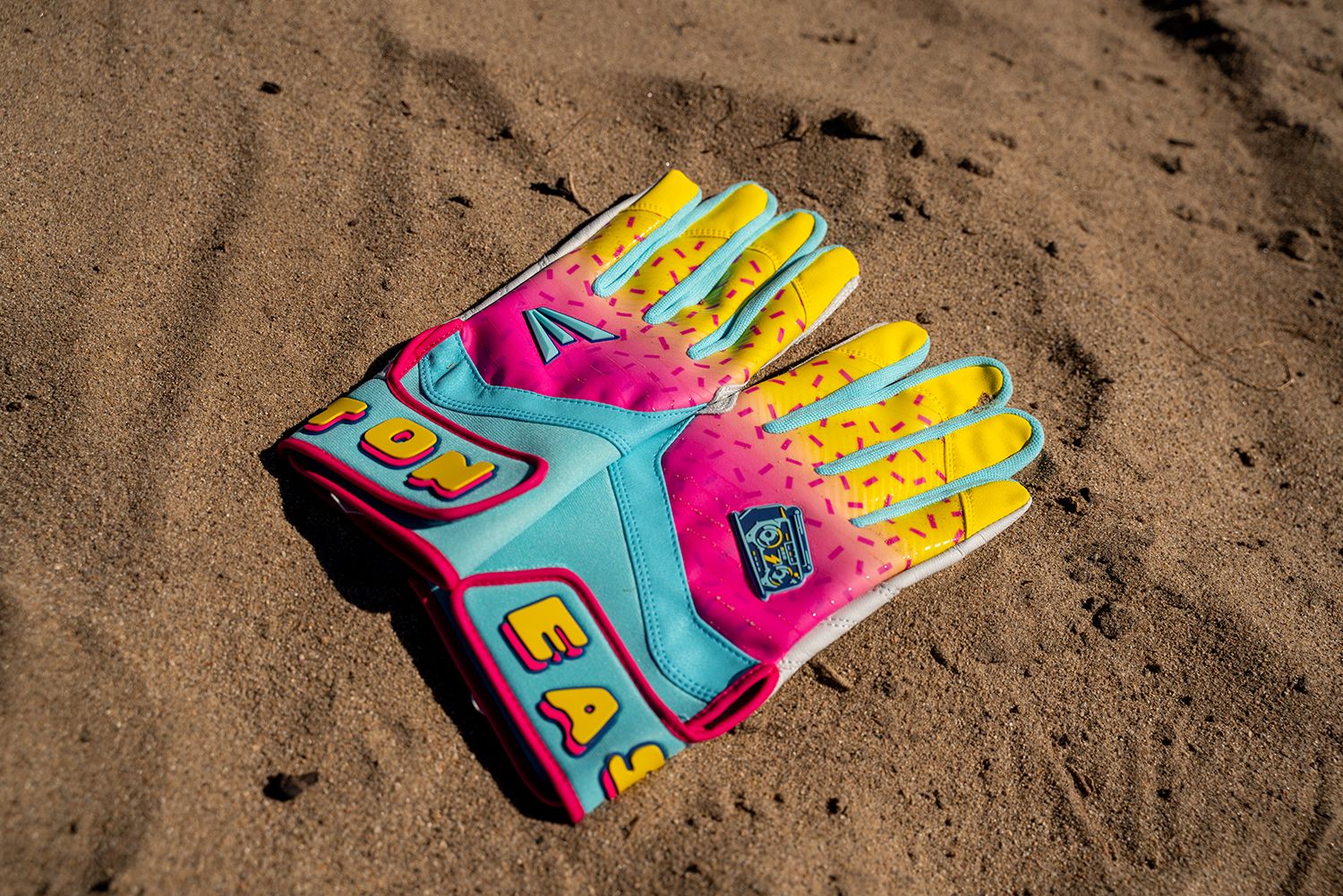 Easton Youth Spring Break The Dub Walk-Off Ethos Batting Gloves product image