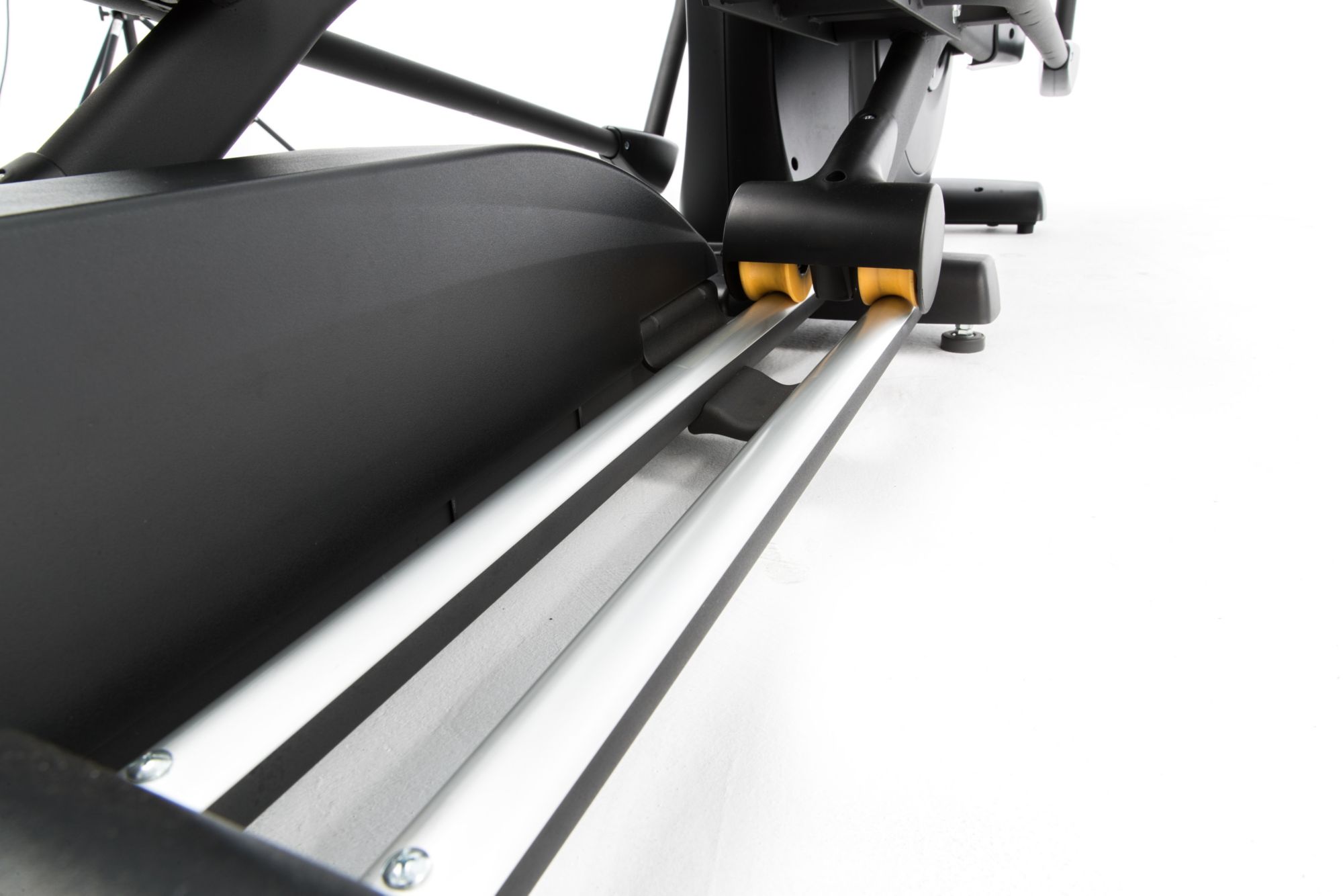 Sole E25 Elliptical (2020) – Floor Model product image