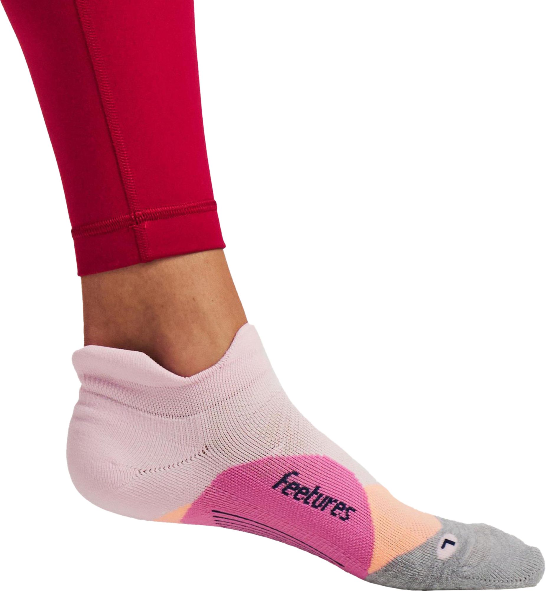 Feetures Elite Light Cushion No Show Tab product image