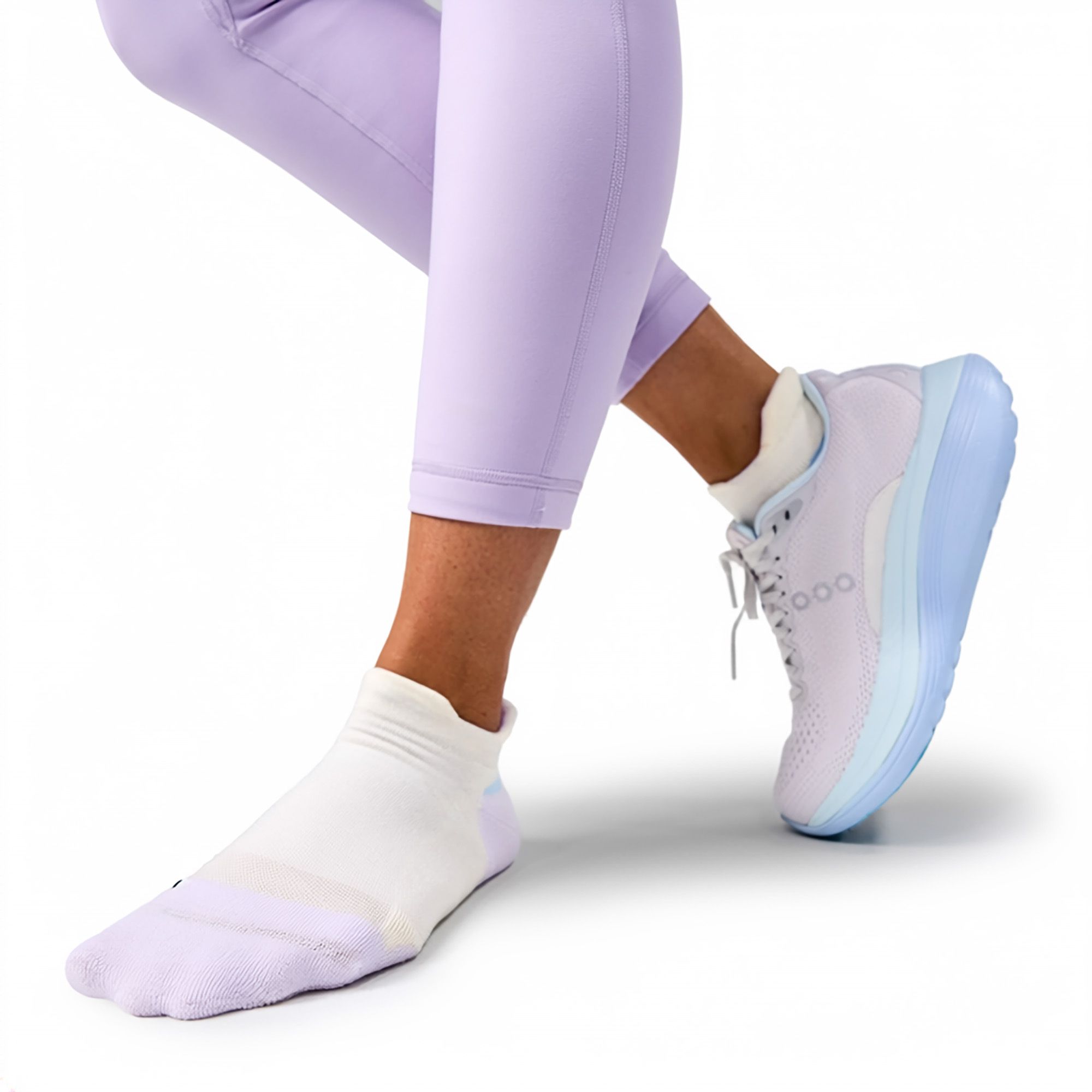 Feetures Elite Light Cushion No Show Tab product image