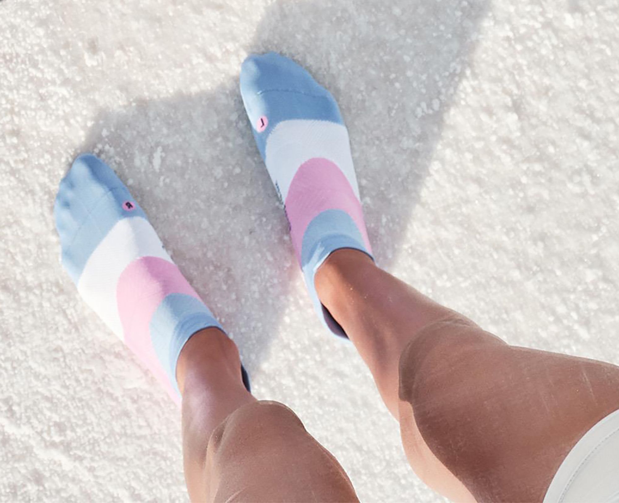 Feetures Elite Ultra Light No Show Tab Socks product image