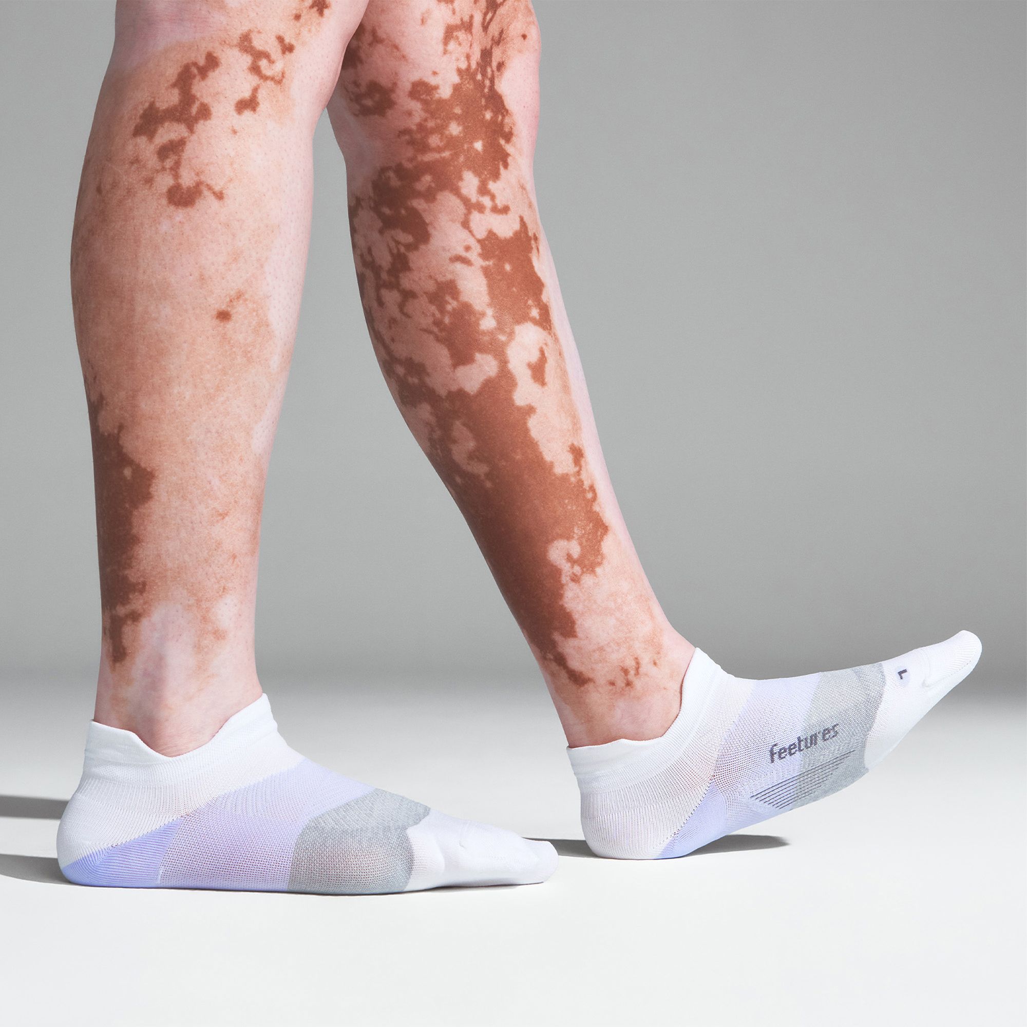 Feetures Elite Ultra Light No Show Tab Socks product image