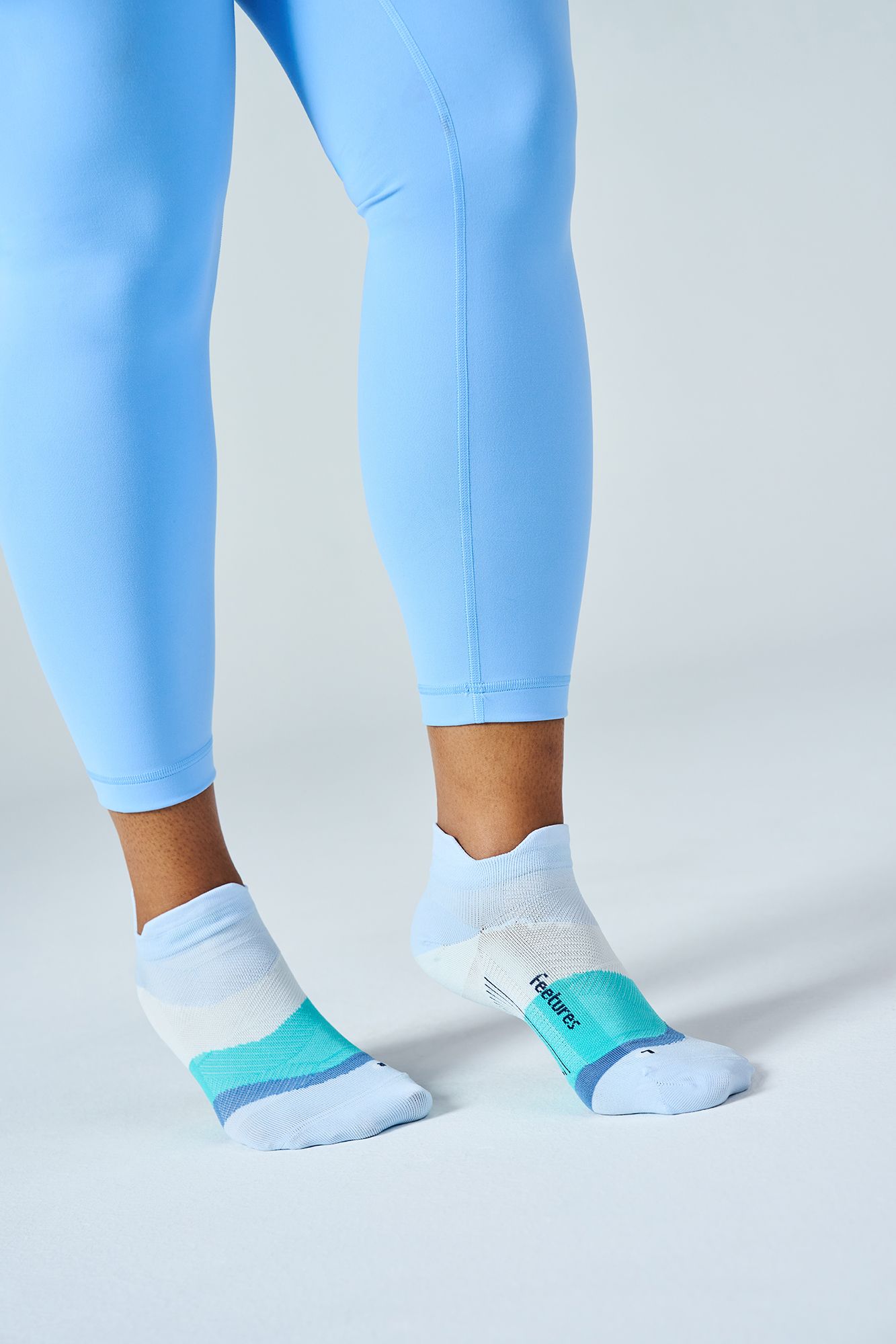Feetures Elite Ultra Light No Show Tab Socks product image