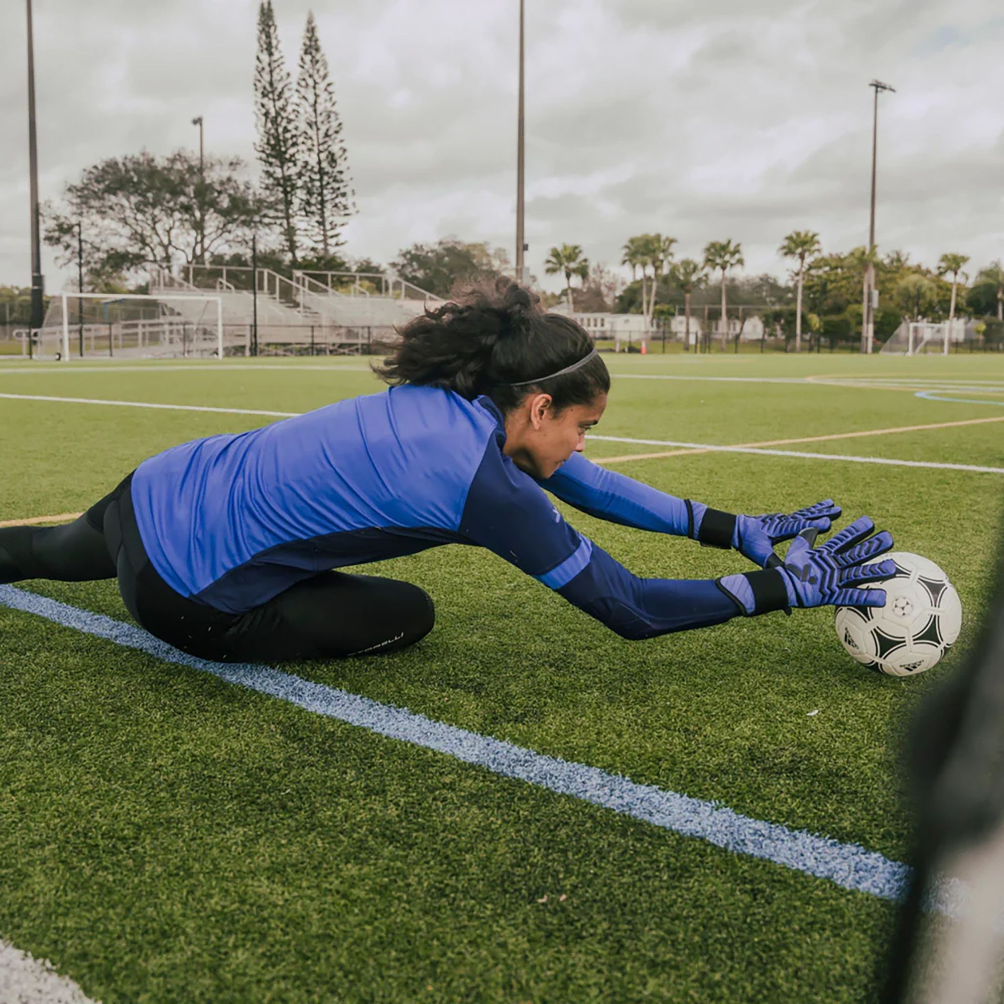 Storelli Electric Goalkeeper Gloves product image
