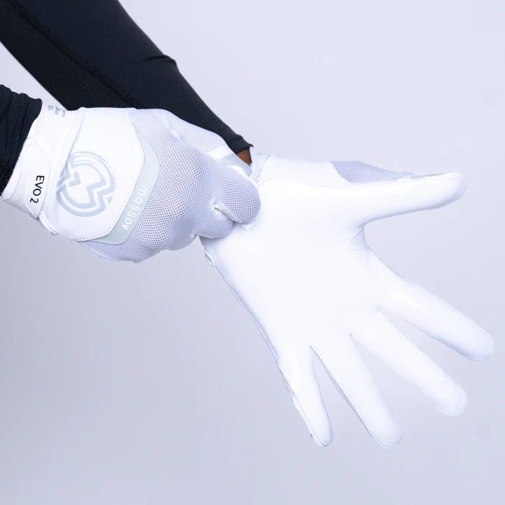 Massov Men's EVO2 Football Glove product image