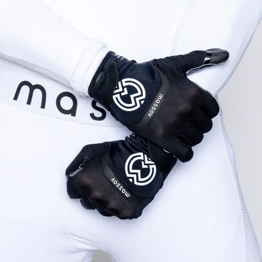 Massov Women's EVO2 Football Glove product image