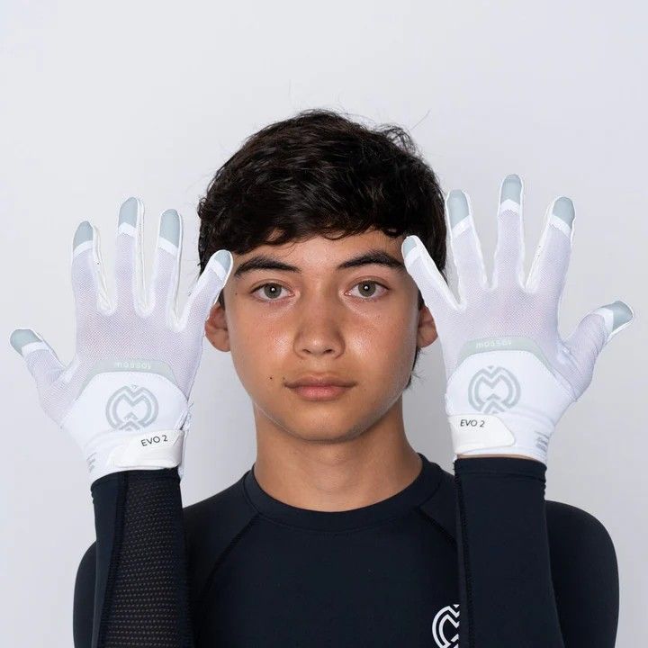 Massov Youth EVO2 Football Glove product image