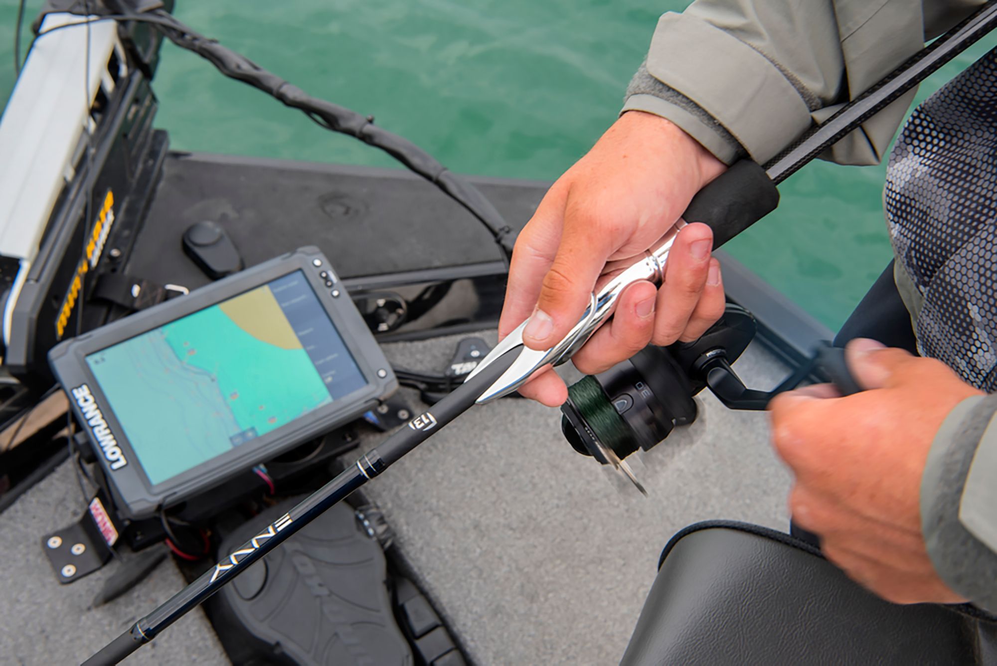 Lowrance Elite-9 Ti2 GPS Fish Finder with Active Imaging-Floor Model product image