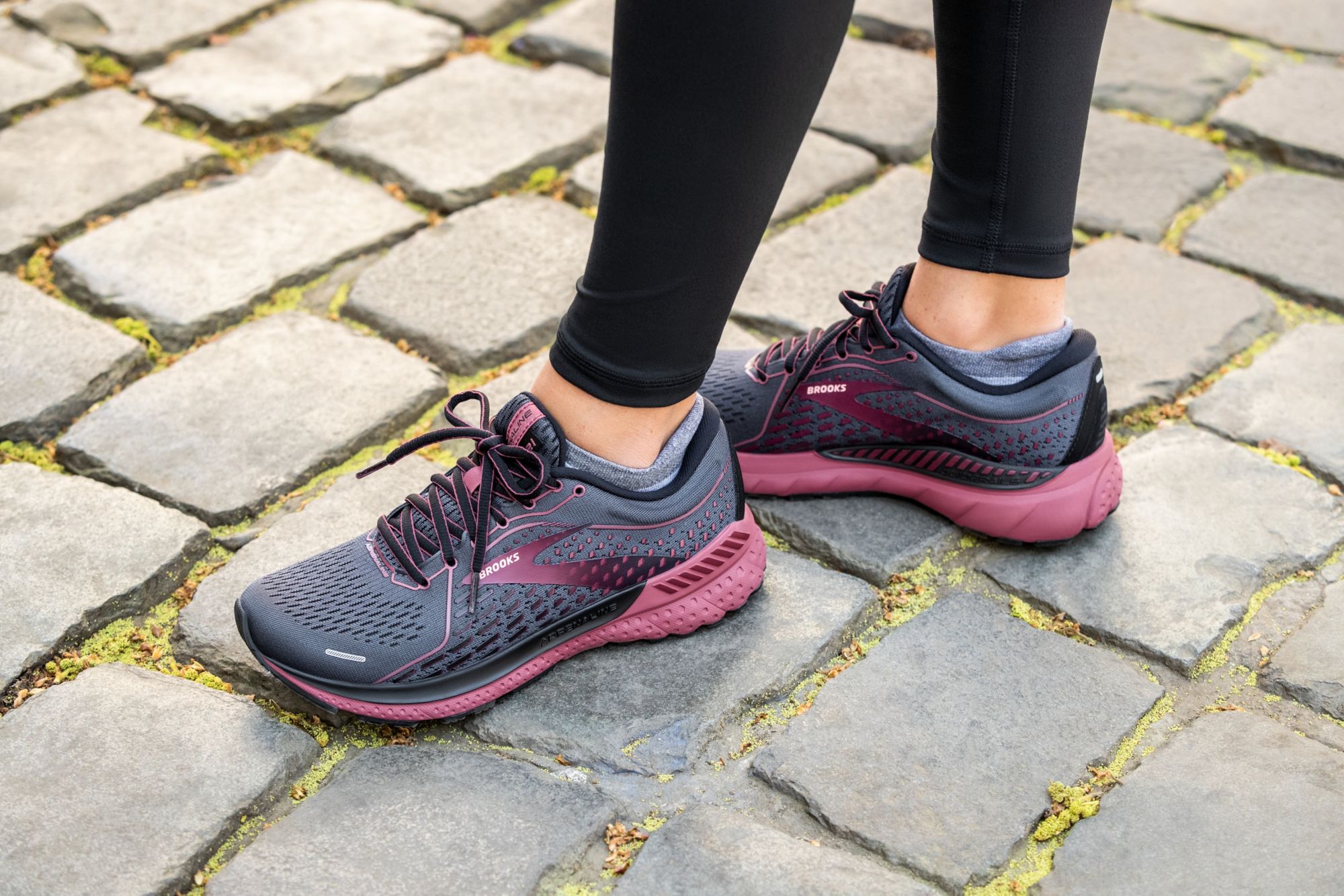 brooks women's adrenaline gts 21