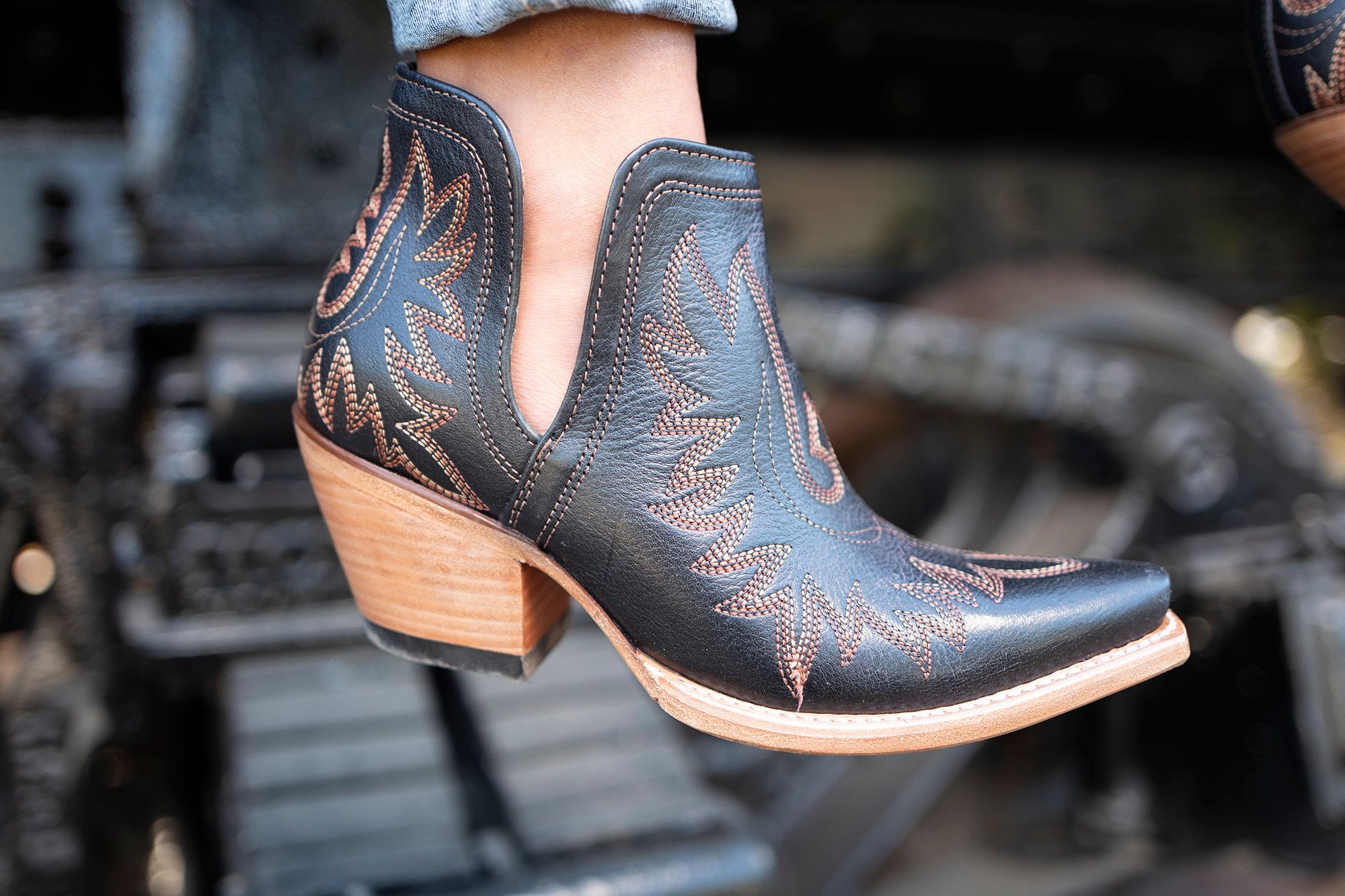 Ariat Women's Dixon Western Boots