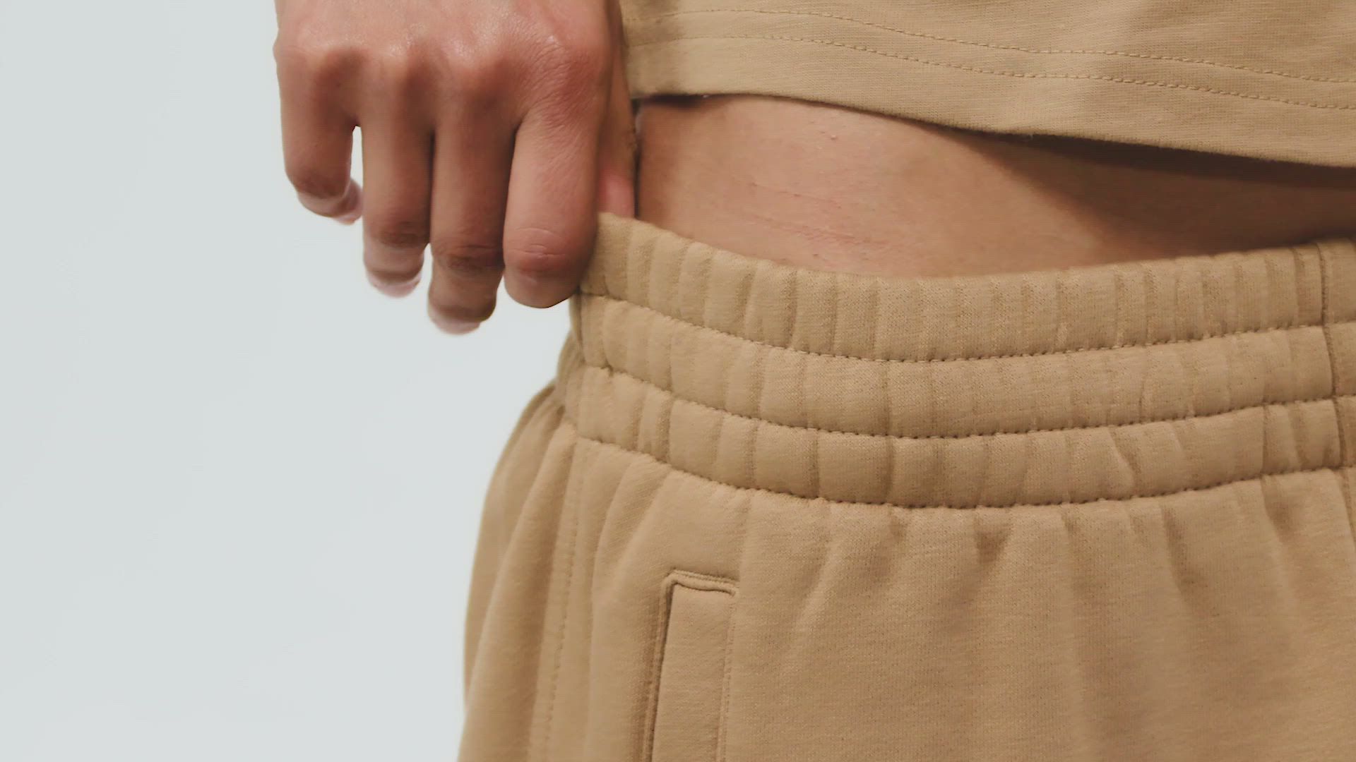 adidas Originals Women's Essentials Fleece Loose Joggers product