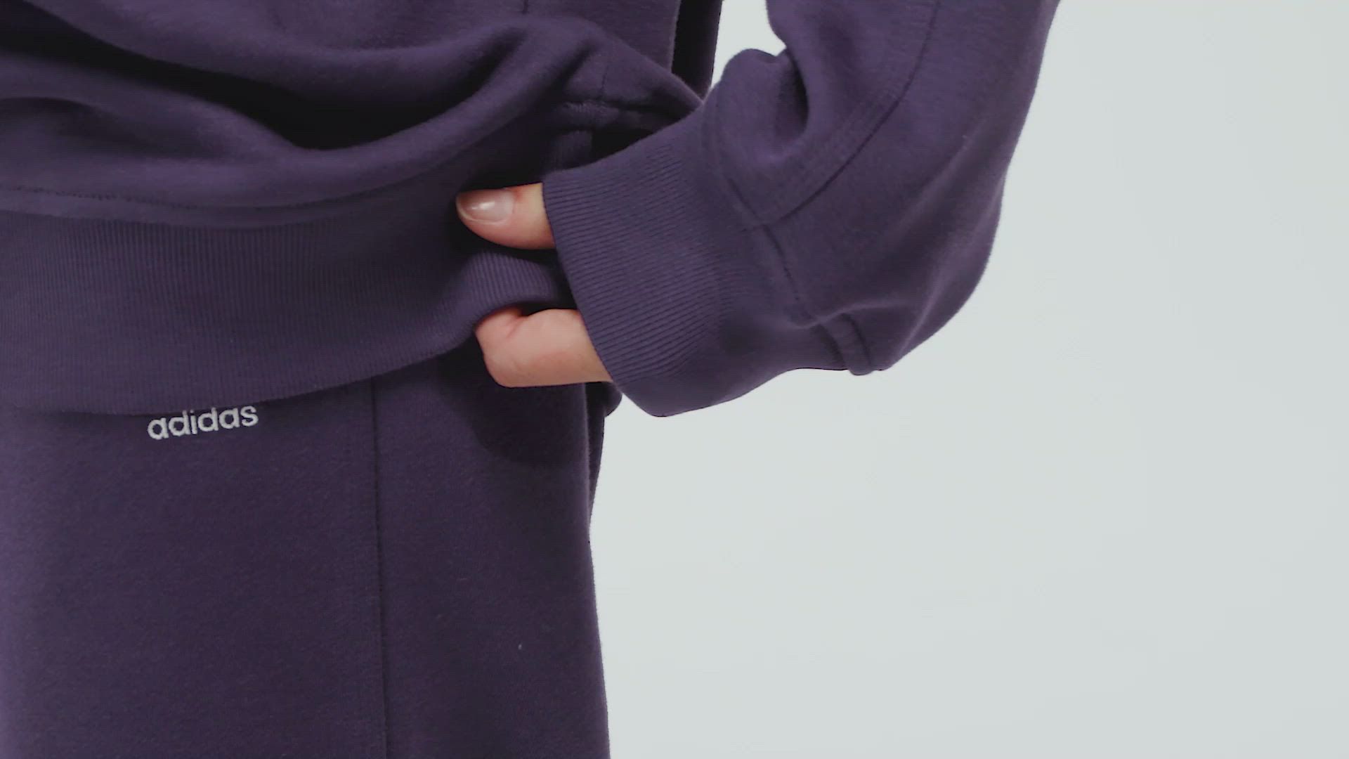 adidas Originals Women's Essentials Fleece Long Oversized Crew Sweatshirt product