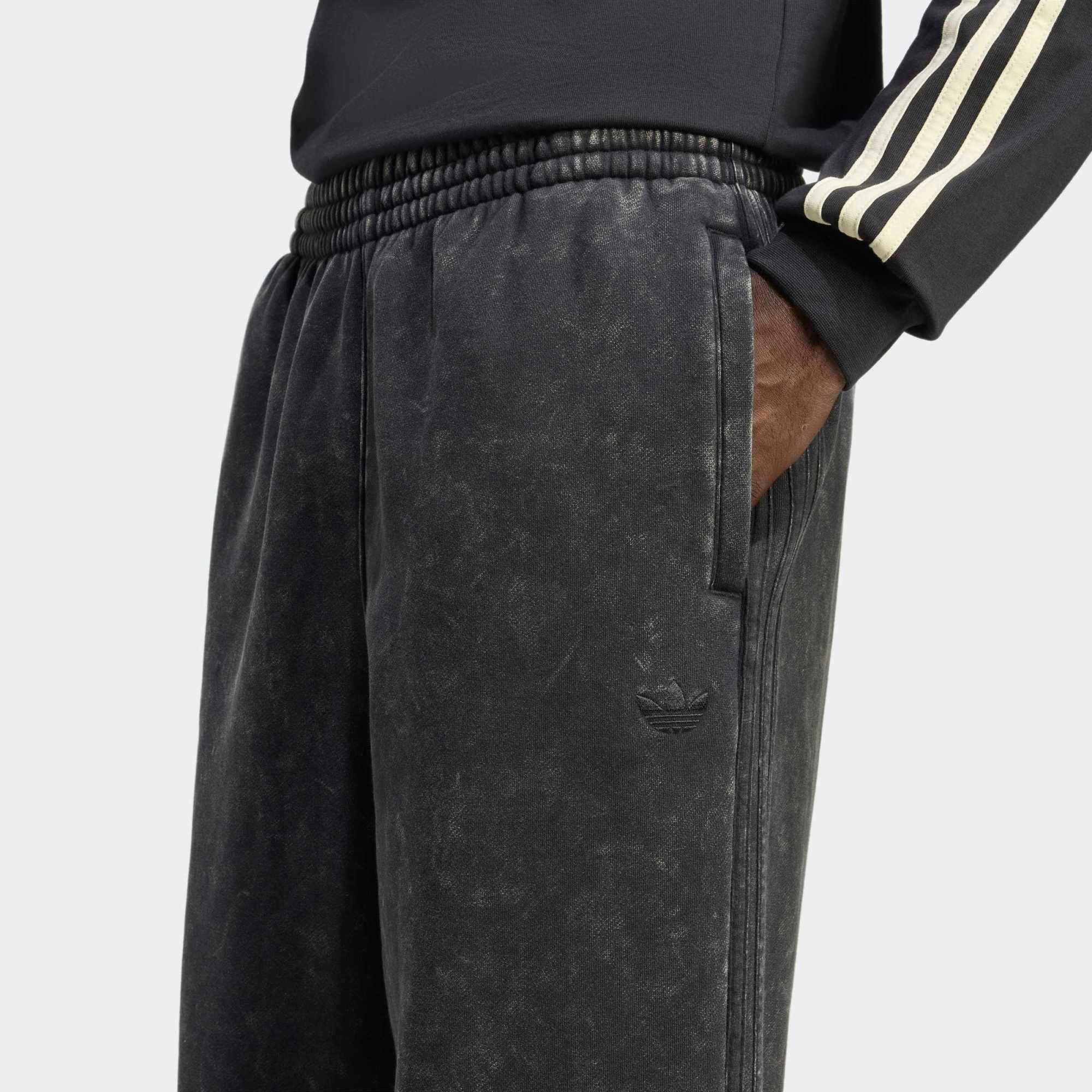 adidas Men's Washed Sweatpants product image