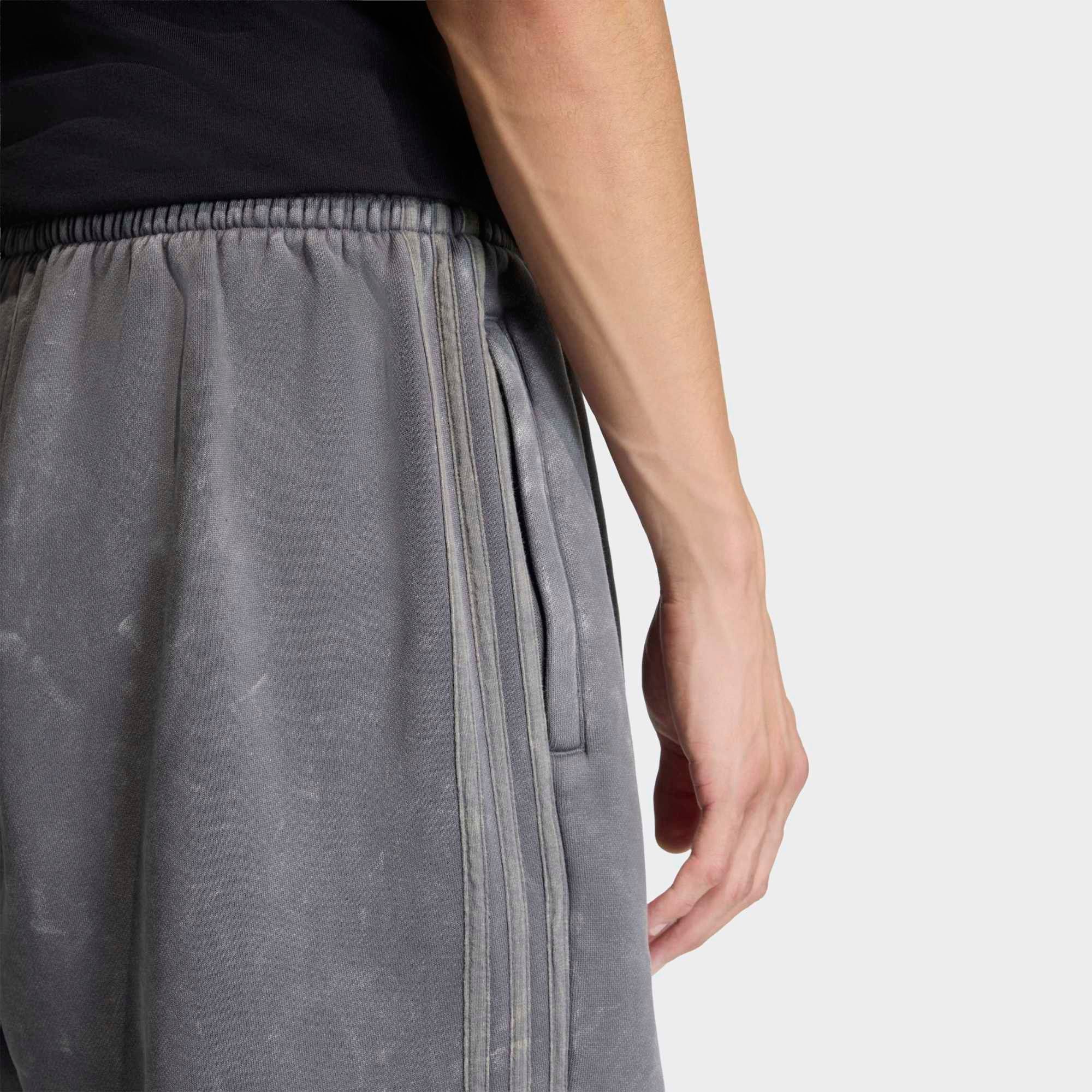 adidas Men's Washed Sweatpants product image