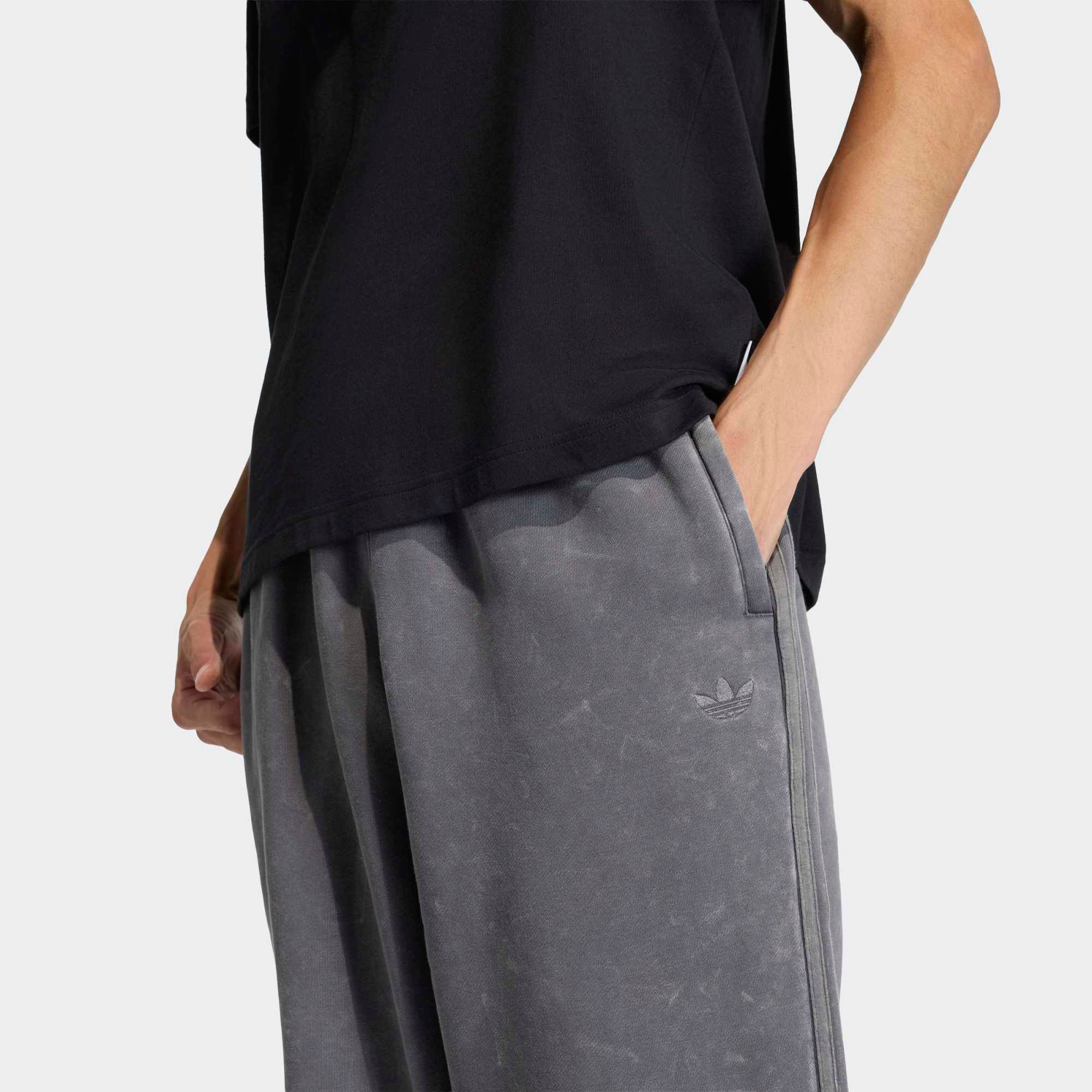 adidas Men's Washed Sweatpants product image