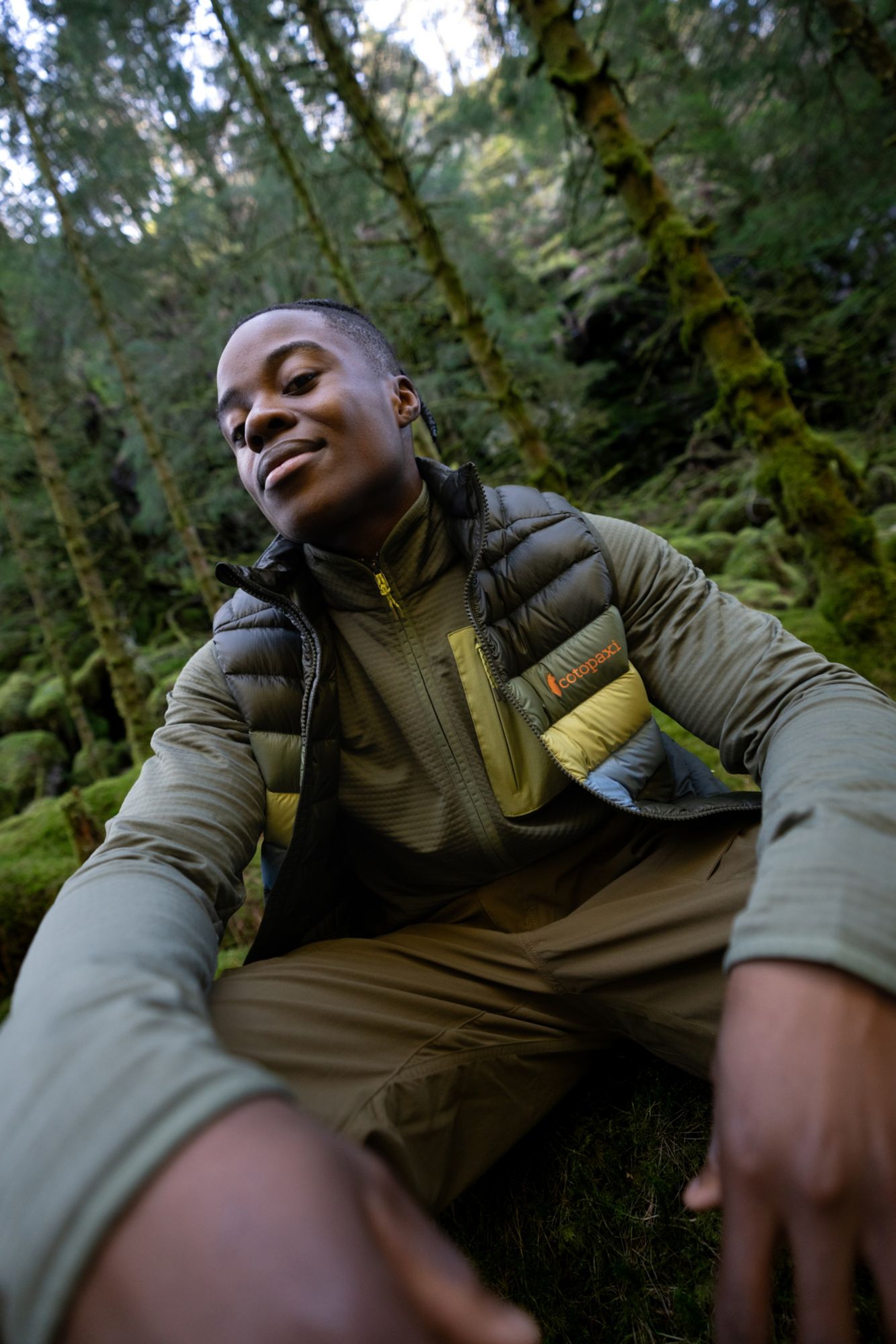 Cotopaxi Men's Fuego Down Hooded Vest product image