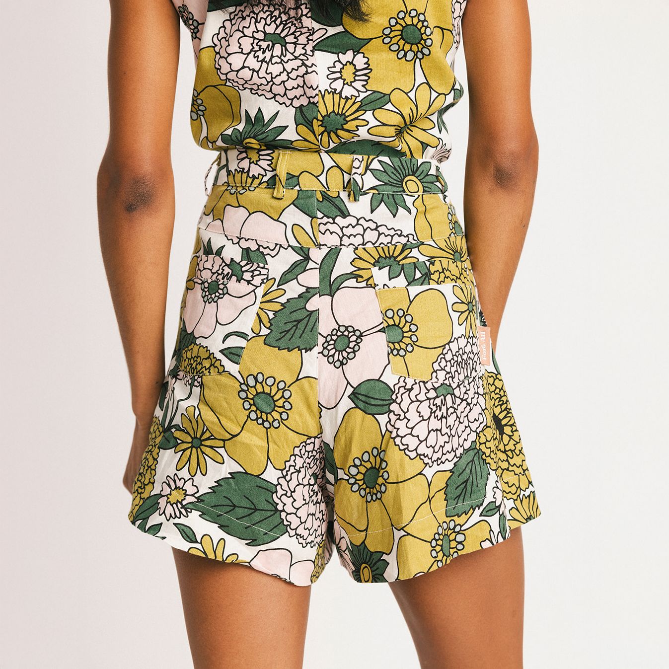 Fore All Women's 18” Breeze Golf Short product image