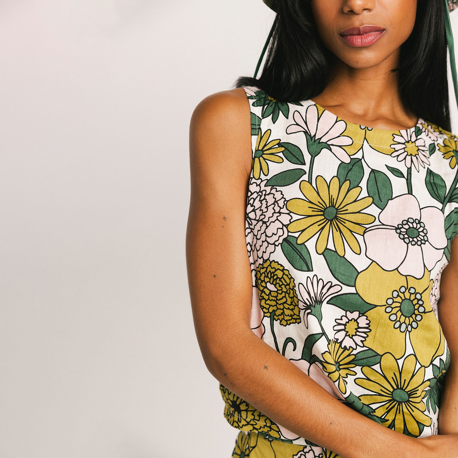 Fore All Women's Breeze Sleeveless Golf Shirt product image