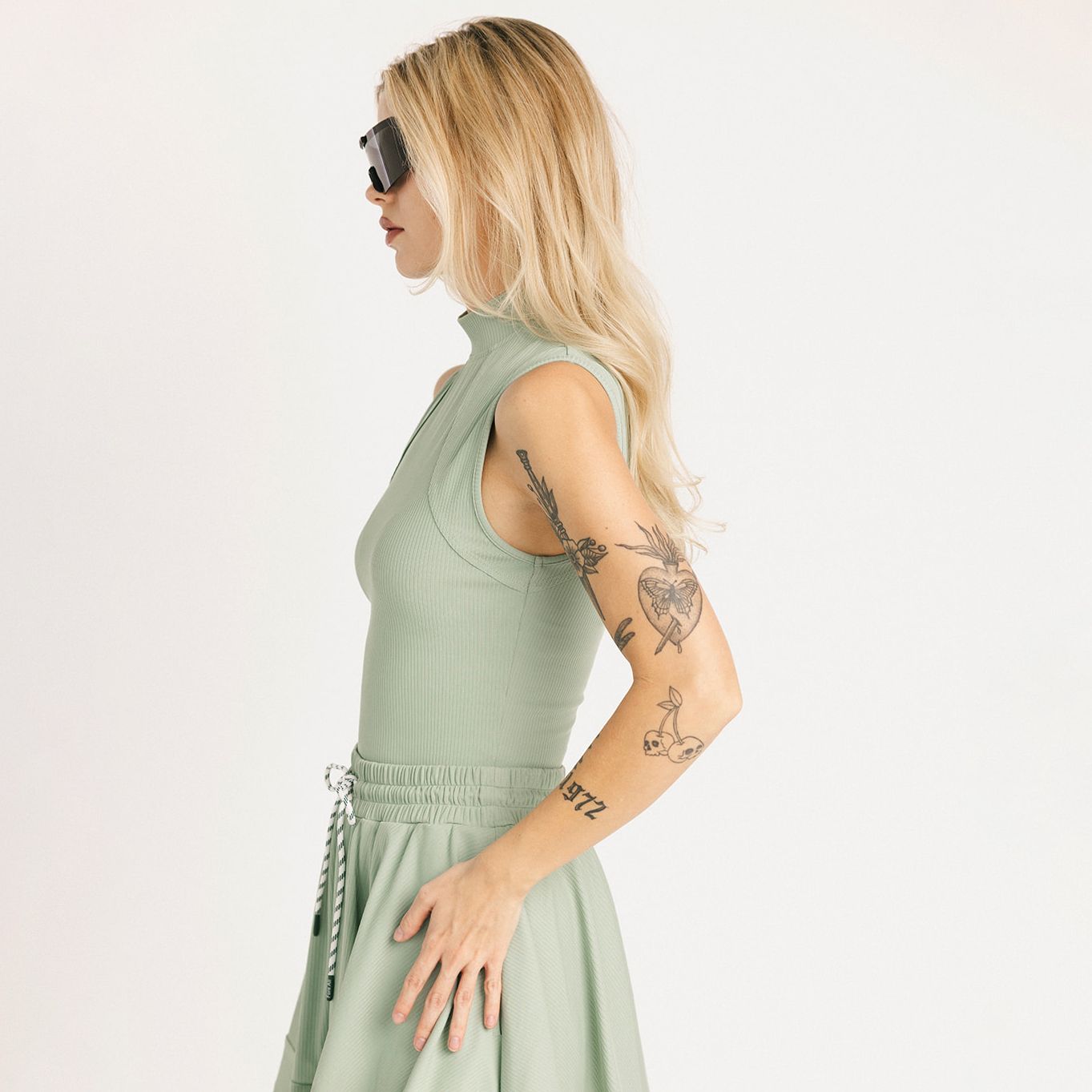 Fore All Women's Riptide Mock Neck Sleeveless Golf Shirt product image