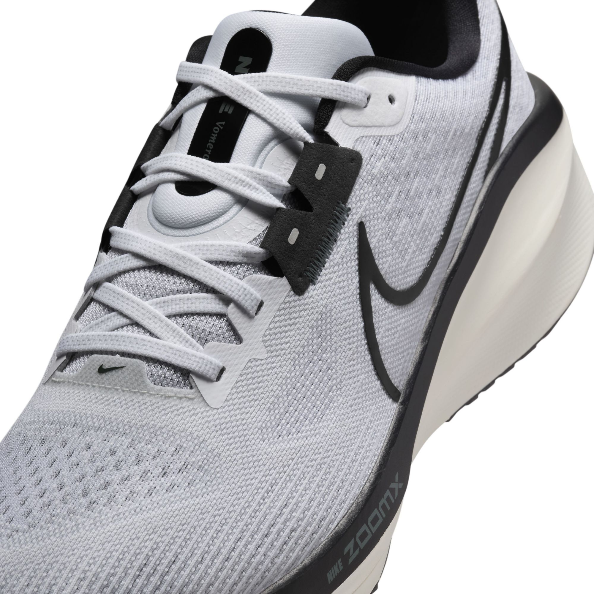 Nike Men's Vomero 17 Running Shoes product image