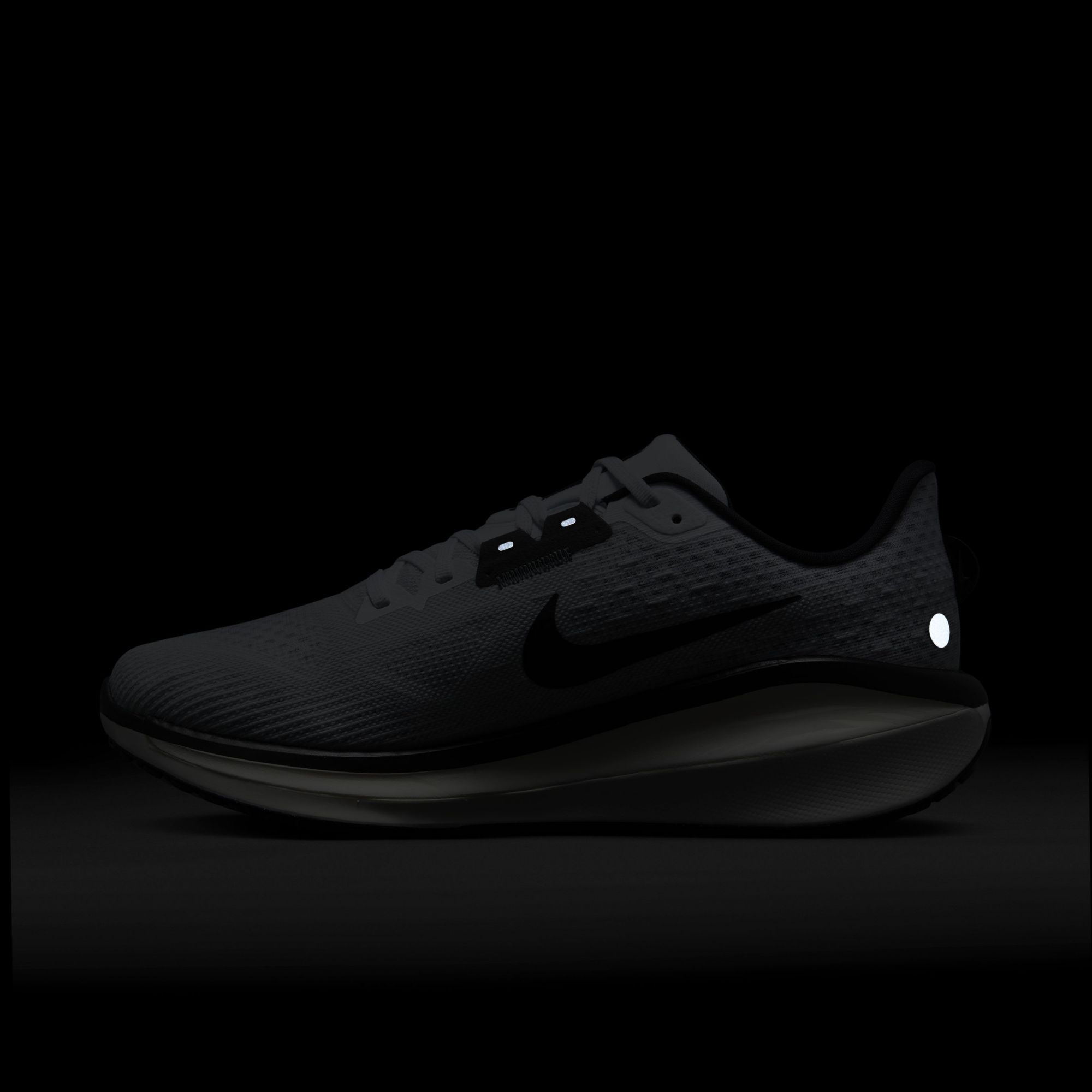 Nike Men's Vomero 17 Running Shoes product image