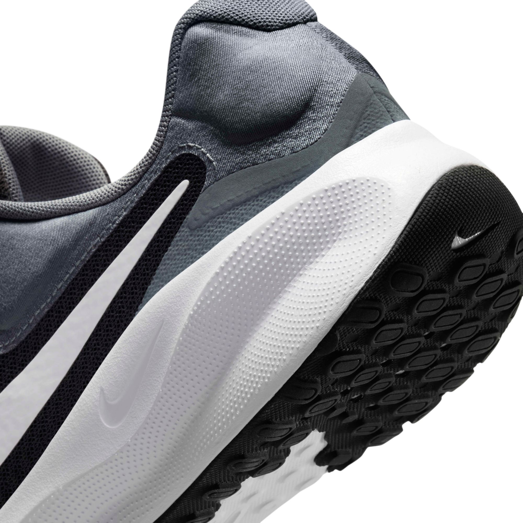 Nike Men's Revolution 7 Running Shoes product image