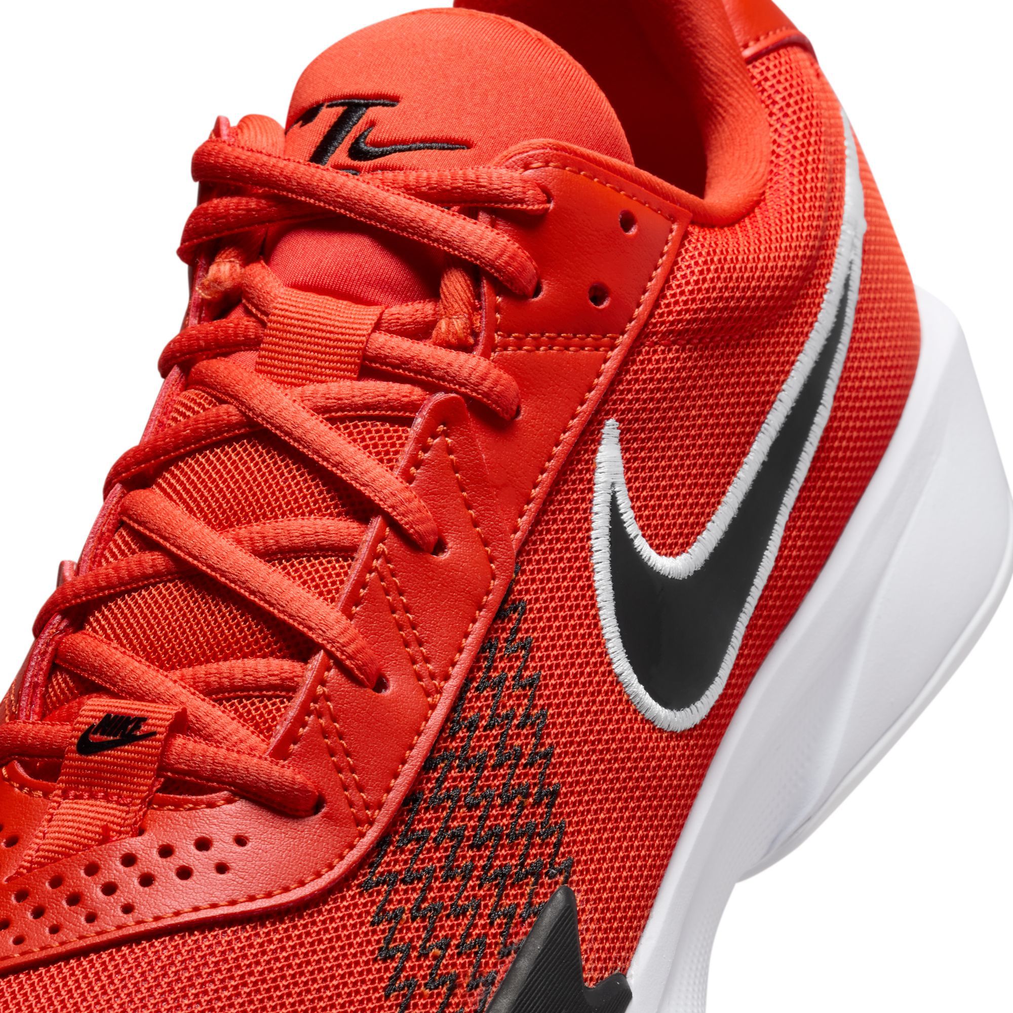 Nike G.T. Cut Academy Basketball Shoes product image