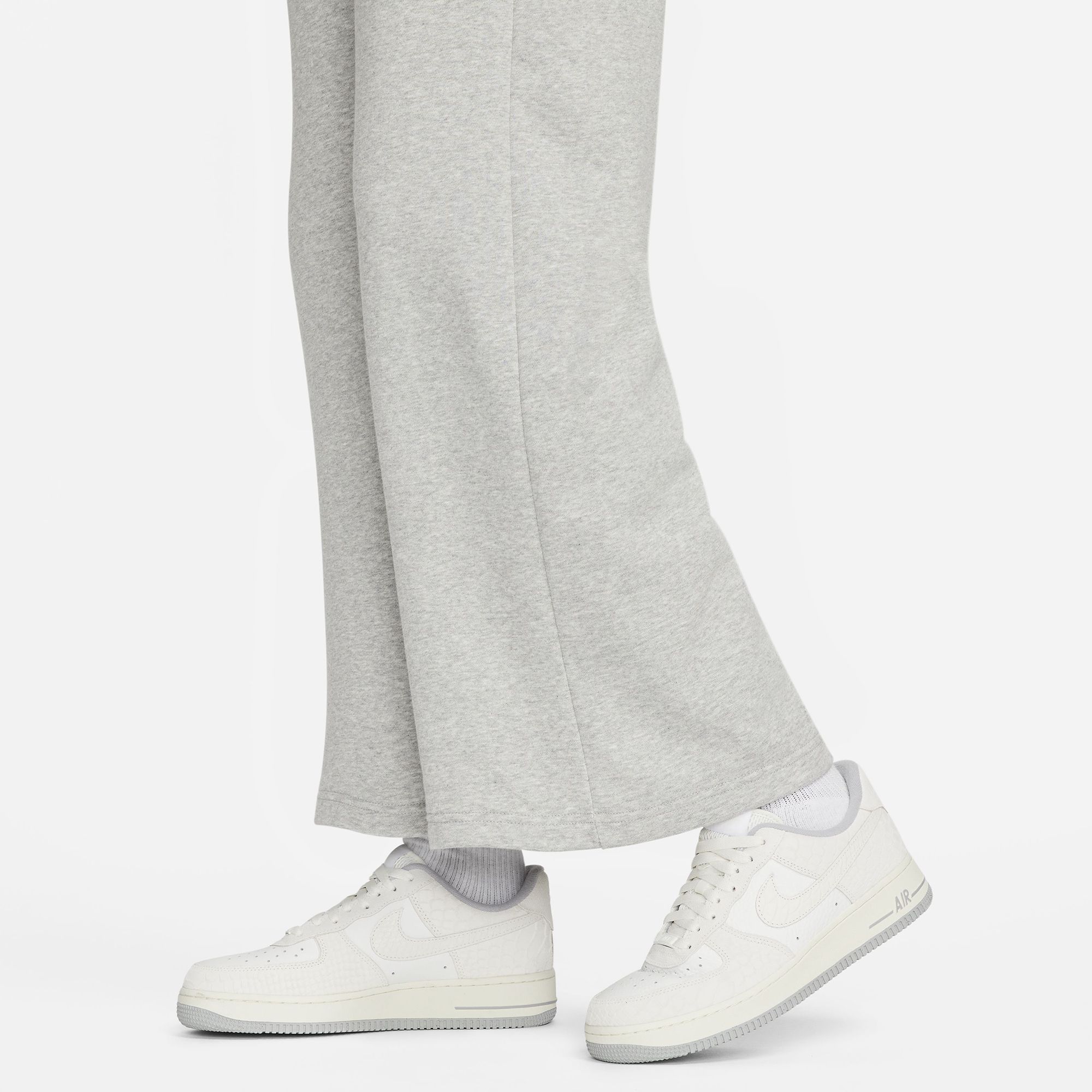 Nike Women's Sportswear Club Fleece Mid-Rise Wide-Leg Sweatpants product image