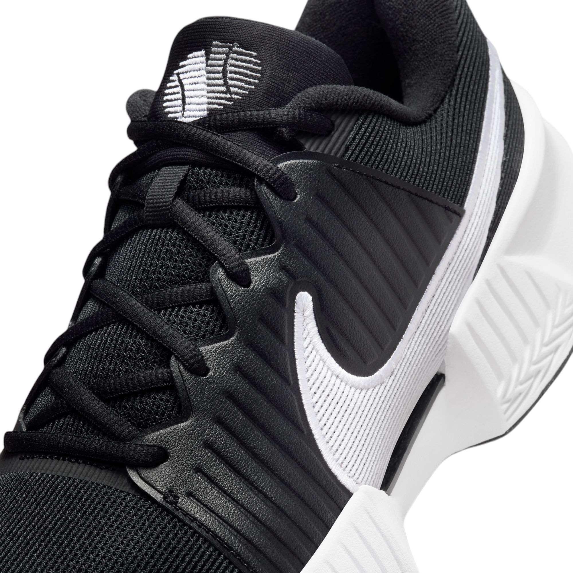 Nike Men's GP Challenge Pro Hard Court Tennis Shoes product image