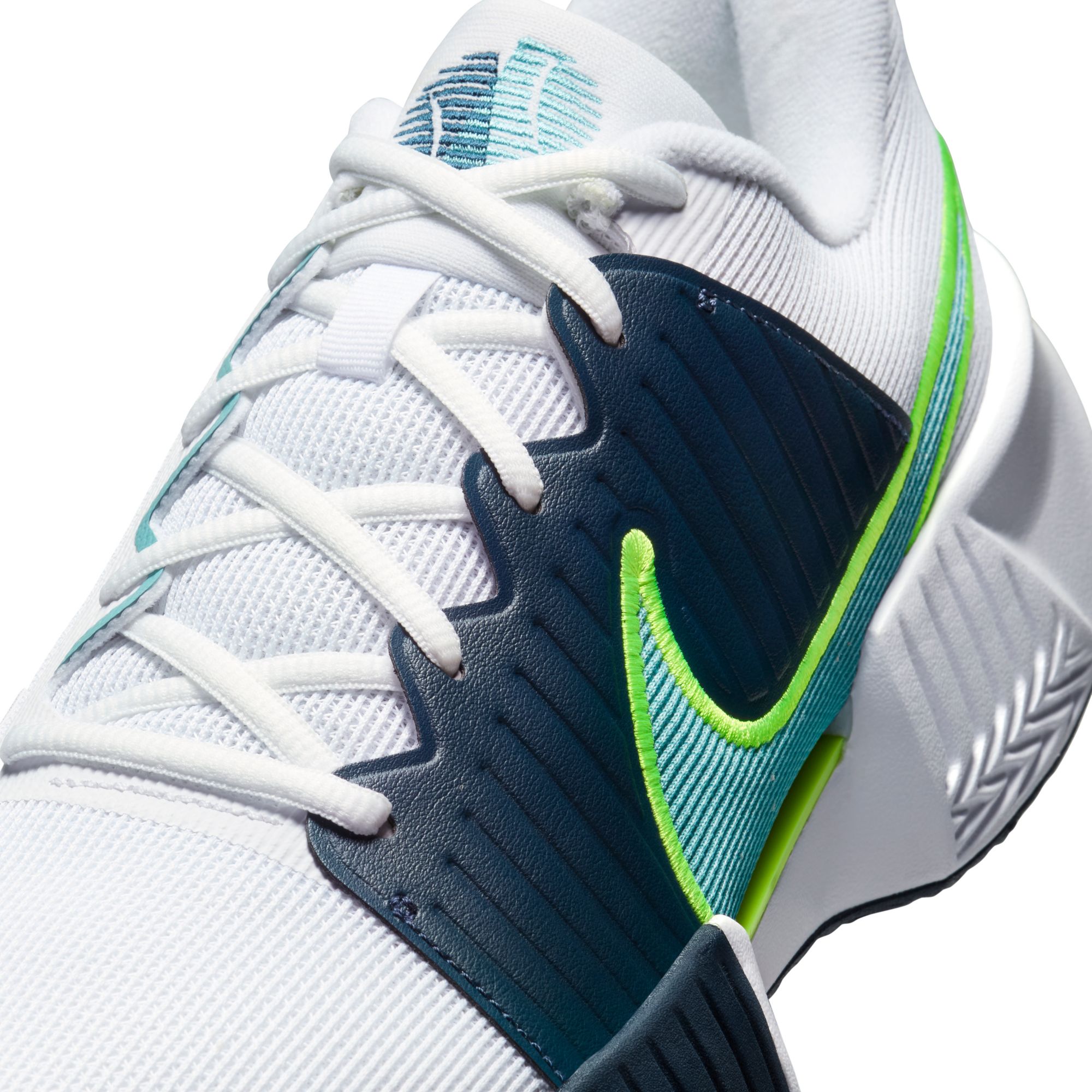 Nike Men's GP Challenge Pro Hard Court Tennis Shoes product image