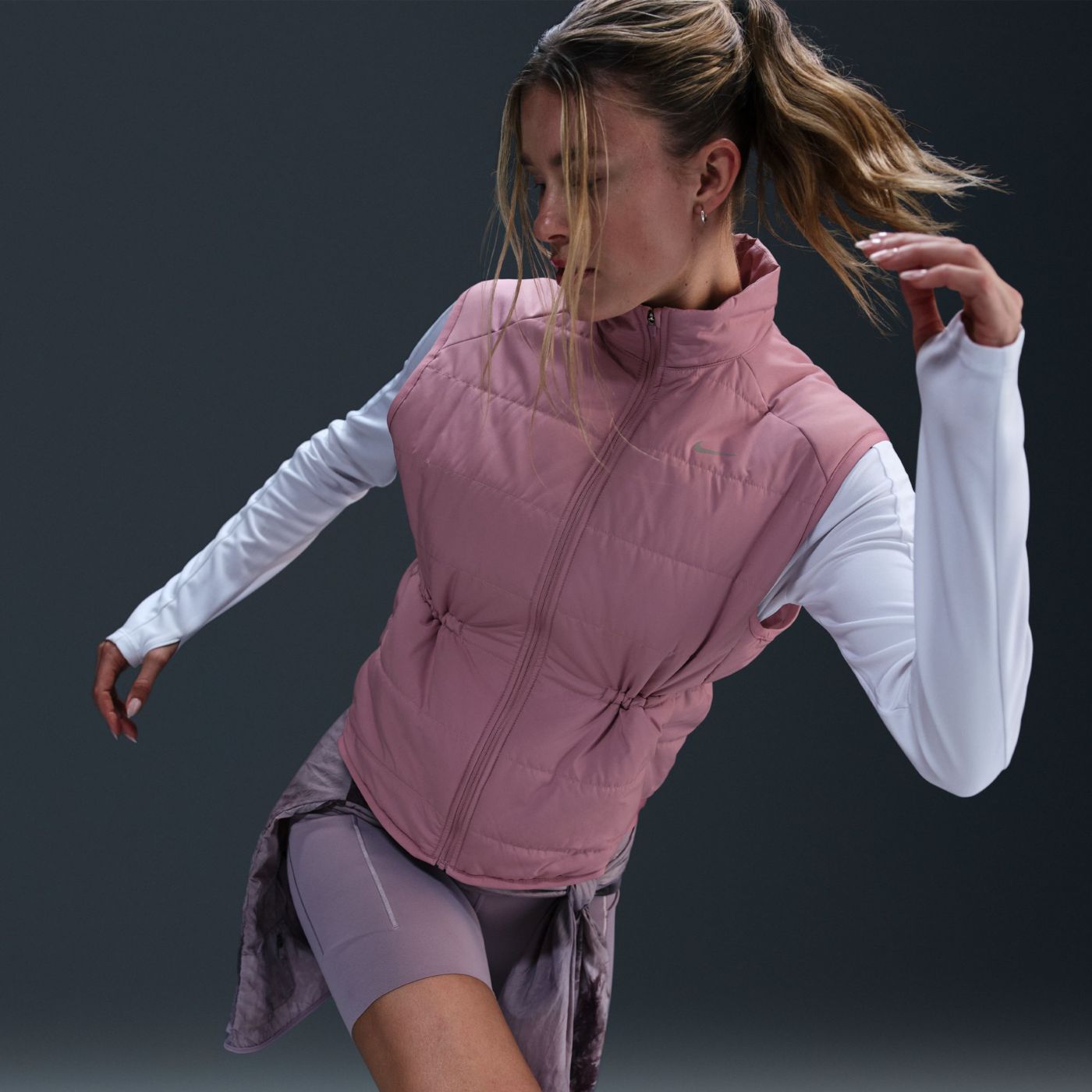 Nike Women s Therma FIT Swift Running Vest Dick s Sporting Goods