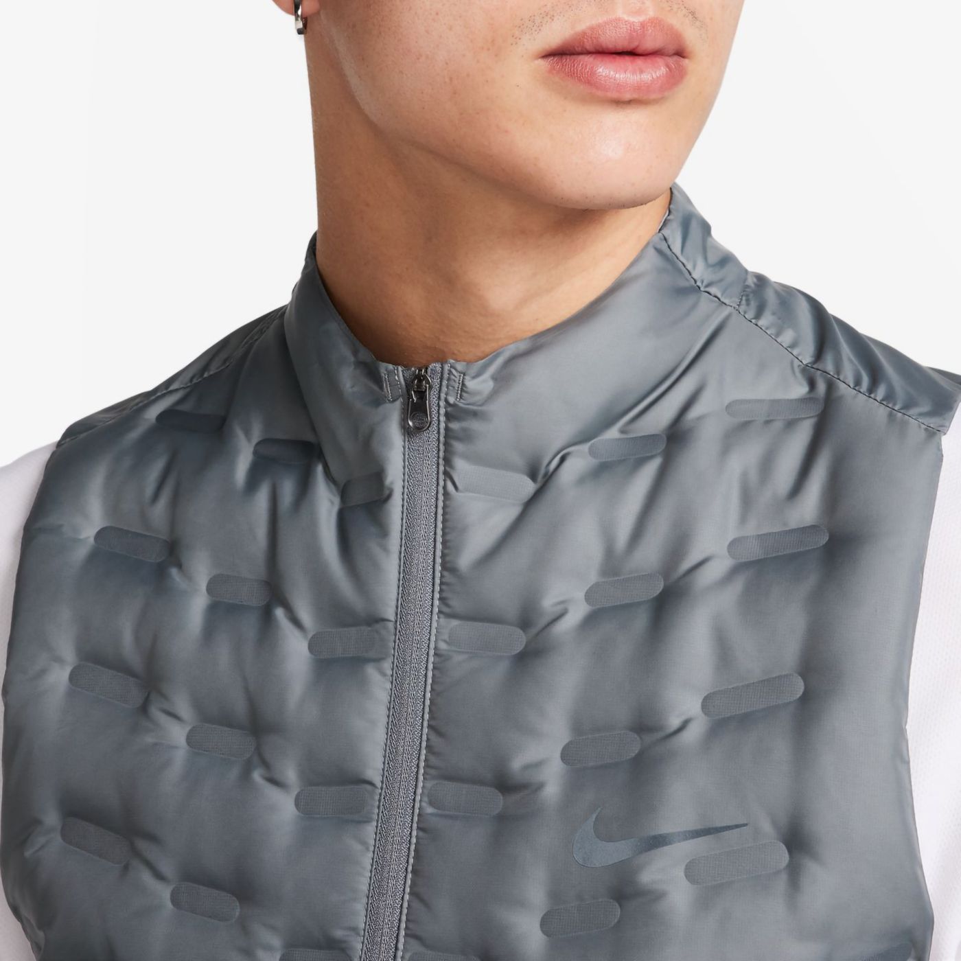 Nike Men s Therma FIT ADV Repel Down Running Vest Dick s Sporting Goods