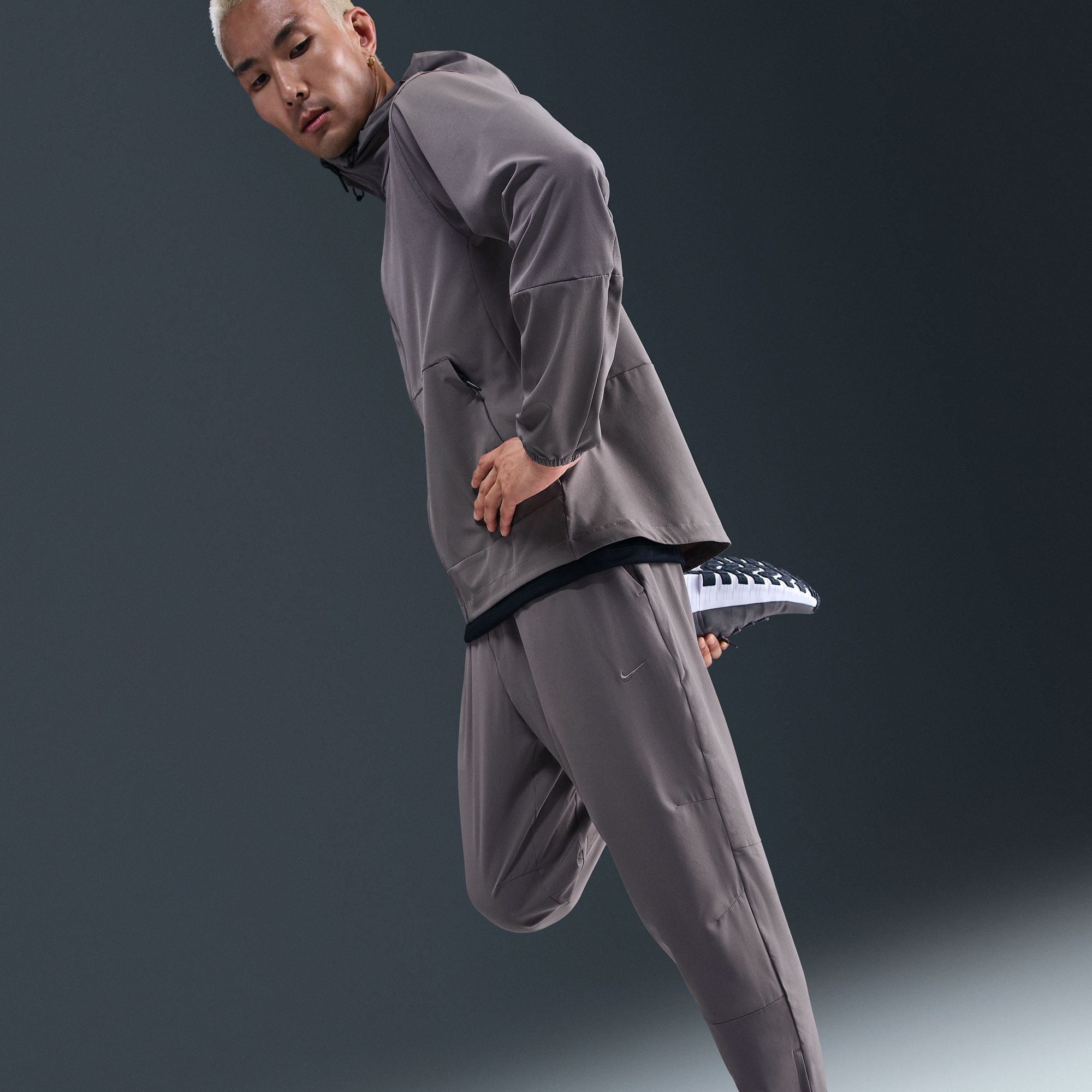 Nike Men's Dri-FIT Unlimited Tapered Versatile Pants Dick's