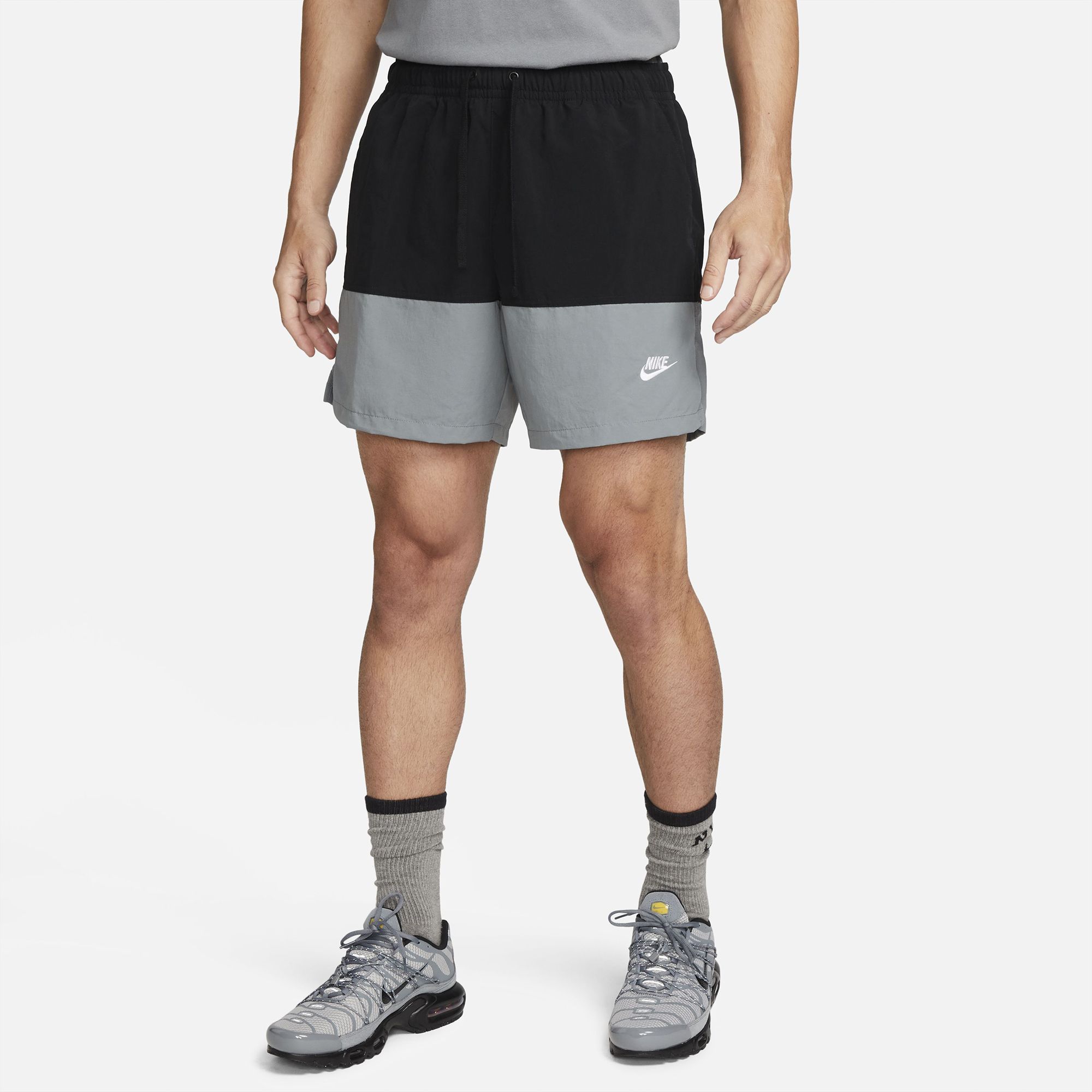 Nike Men's Club Woven Color-Blocked Shorts product image