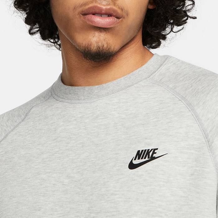 Nike Men's Long Sleeve Sportswear Club T-Shirt - Dark Grey Heather - Size L