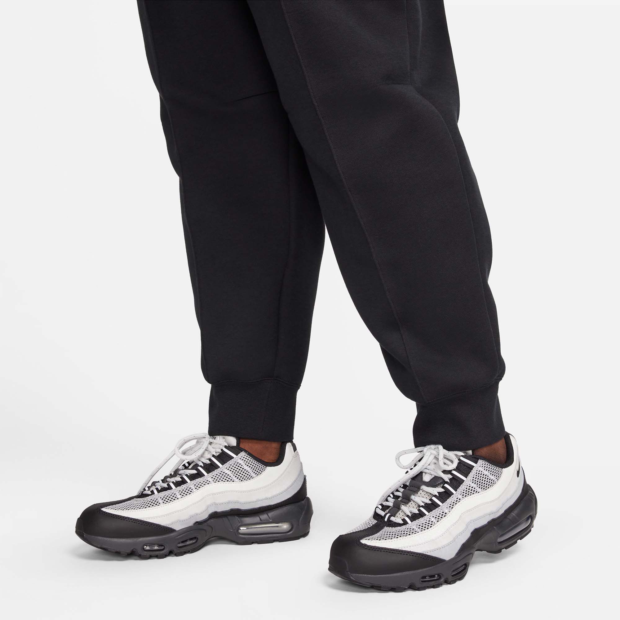Nike Women's Sportswear Tech Fleece Mid-Rise Joggers (Plus Size) product image