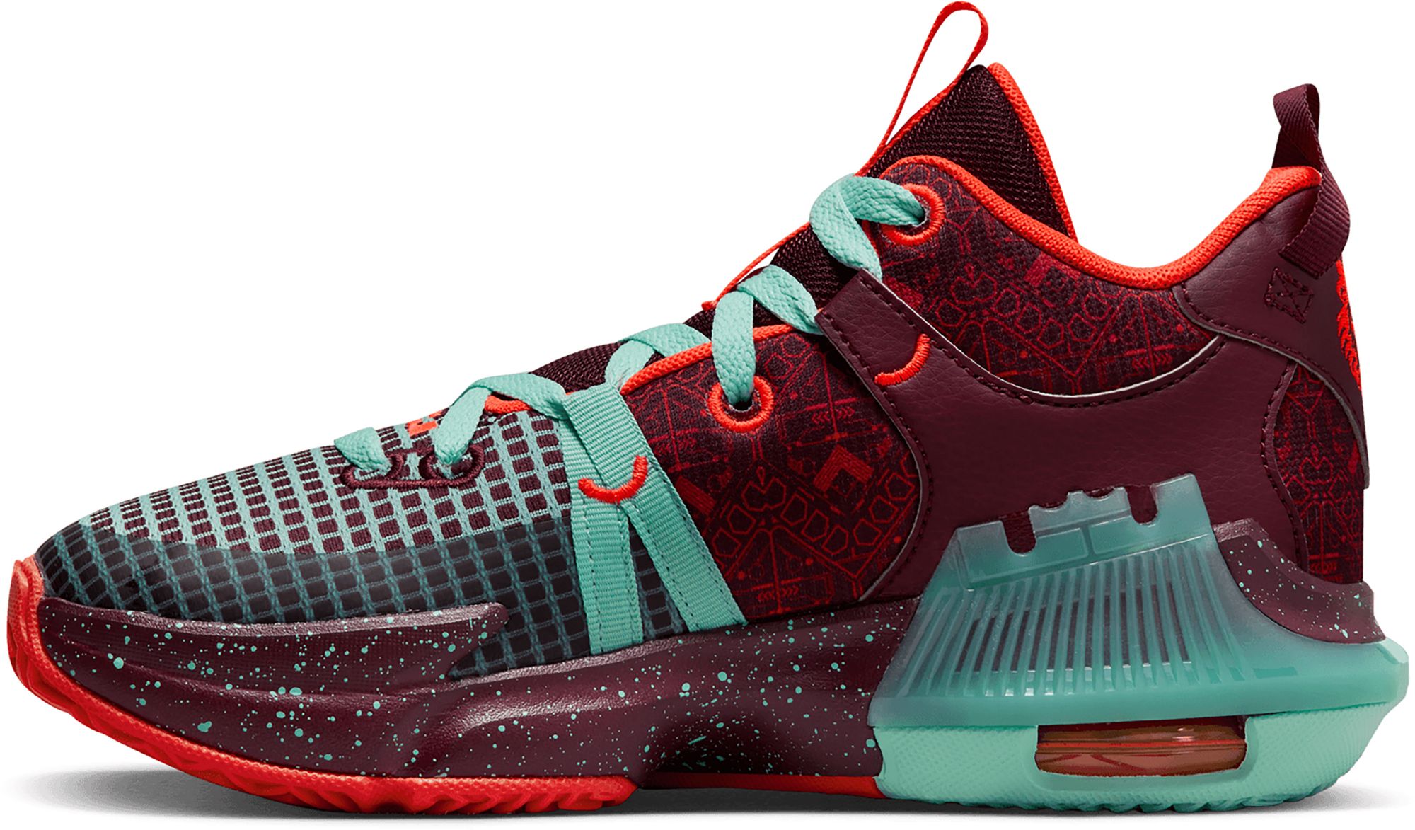 Nike Kids' Grade School Lebron Witness 7 Basketball Shoes product image