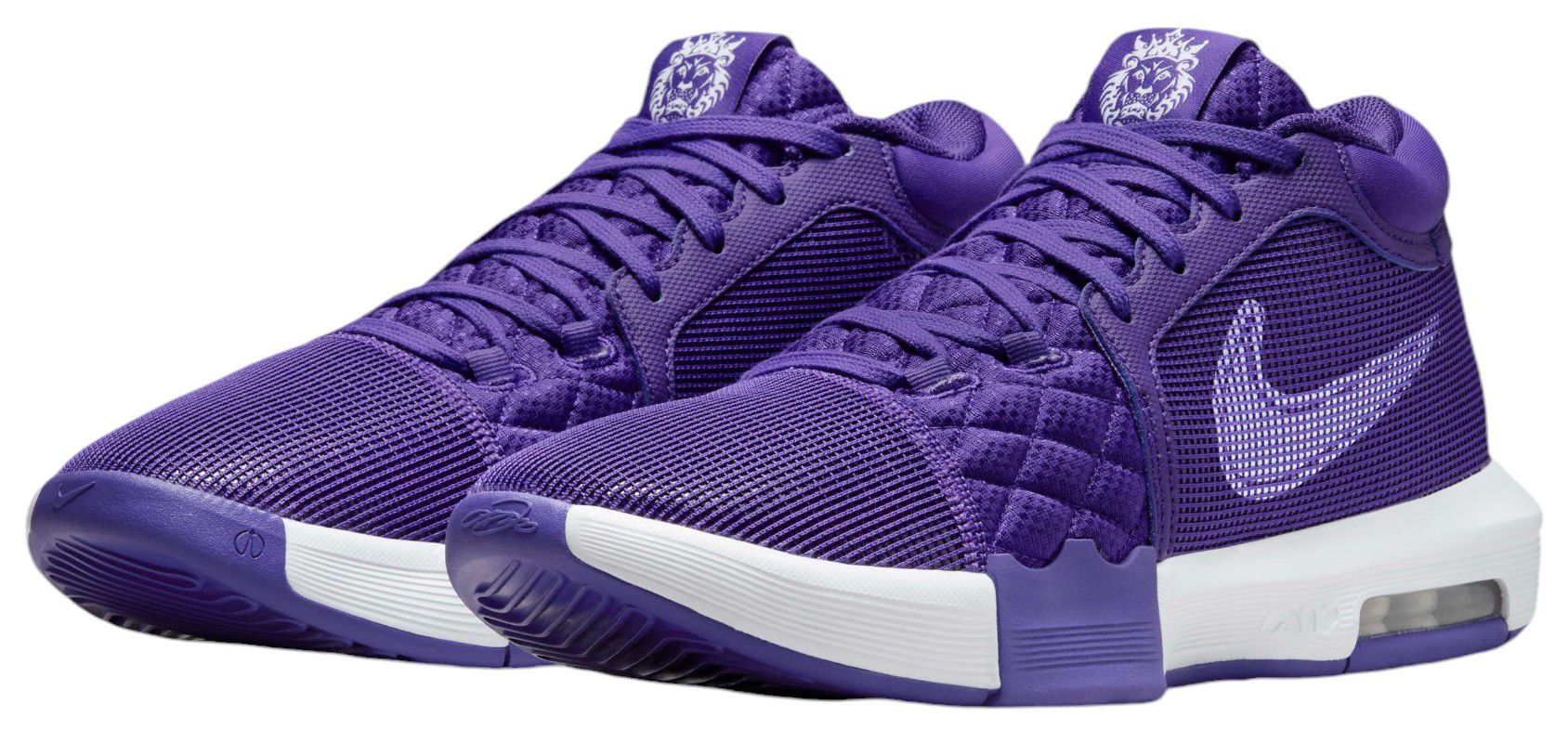 Nike LeBron Witness 8 Basketball Shoes product image