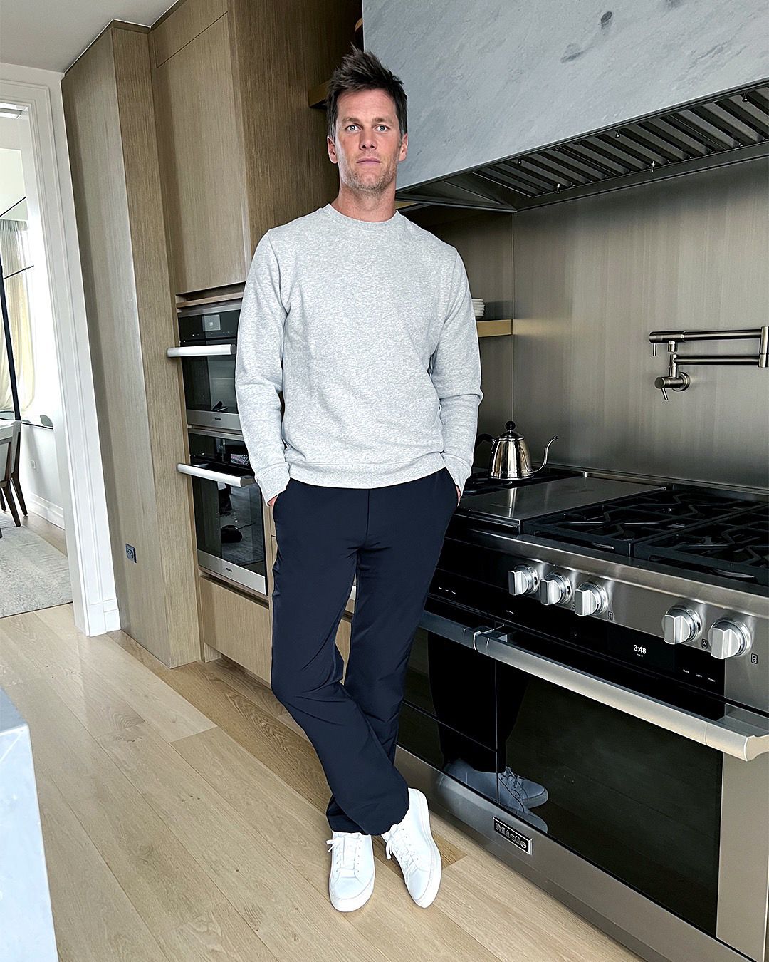 BRADY Men's Structured 32” Pants product image