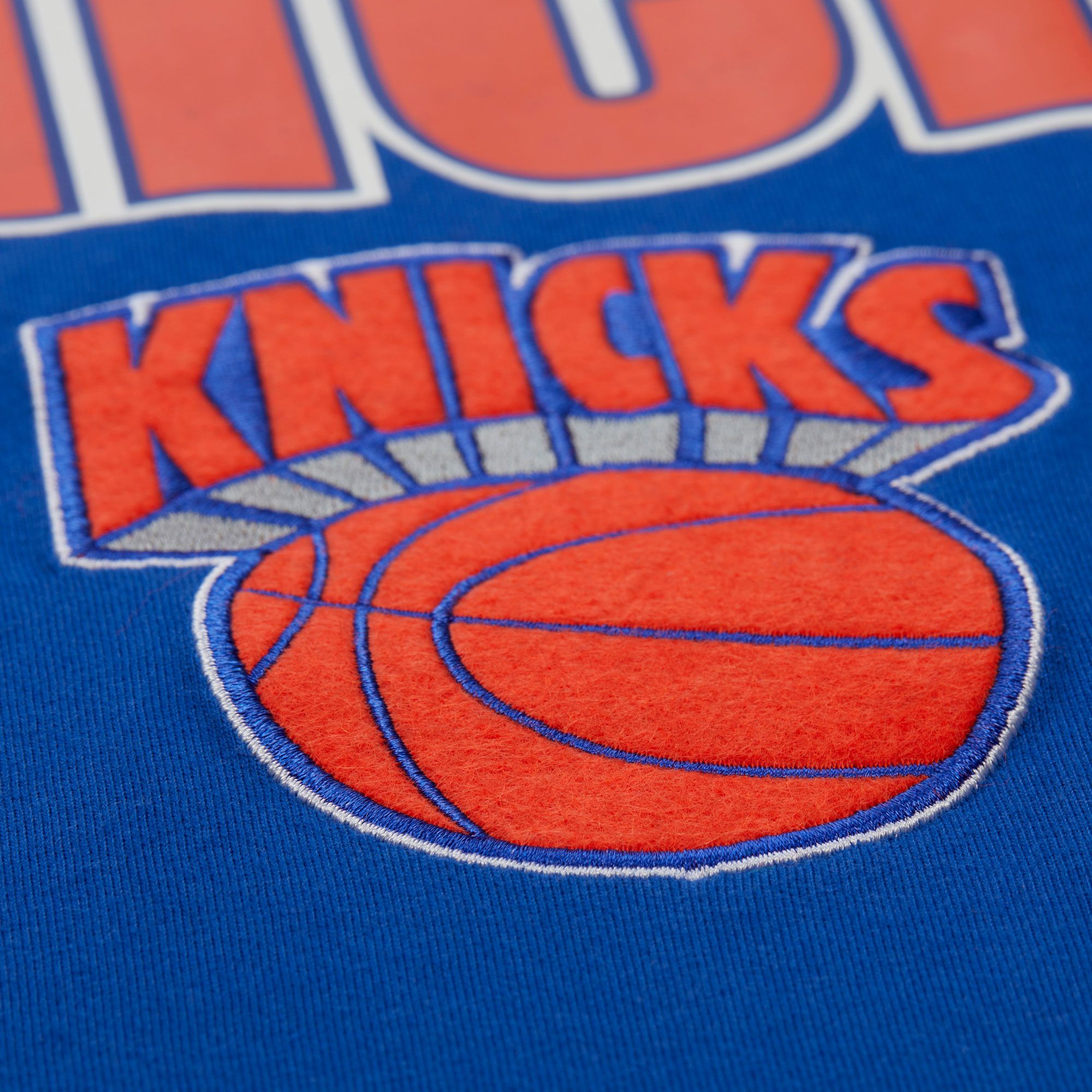 Mitchell & Ness Men's New York Knicks Royal Throw It Back T-Shirt product image