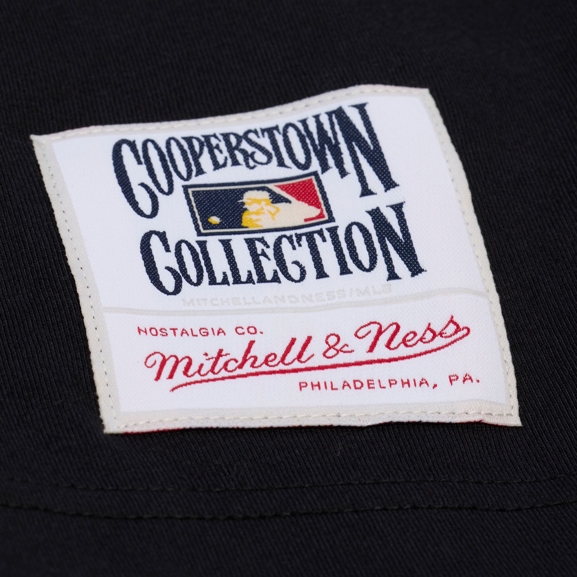 Mitchell & Ness Adult Pittsburgh Pirates Black Playoff Win T-Shirt product image