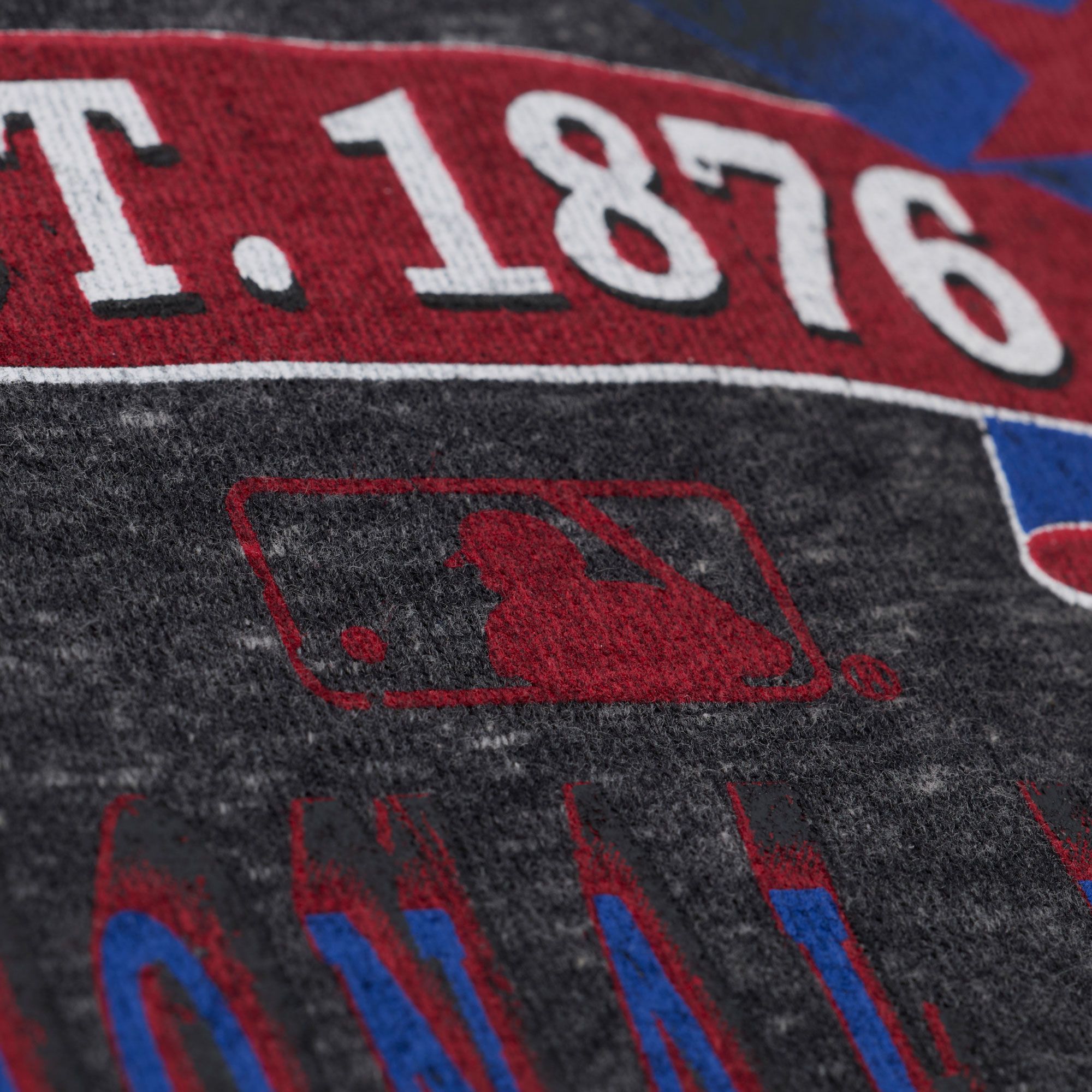 Mitchell & Ness Women's Chicago Cubs Black Enxyme Star Crewneck Sweatshirt product image